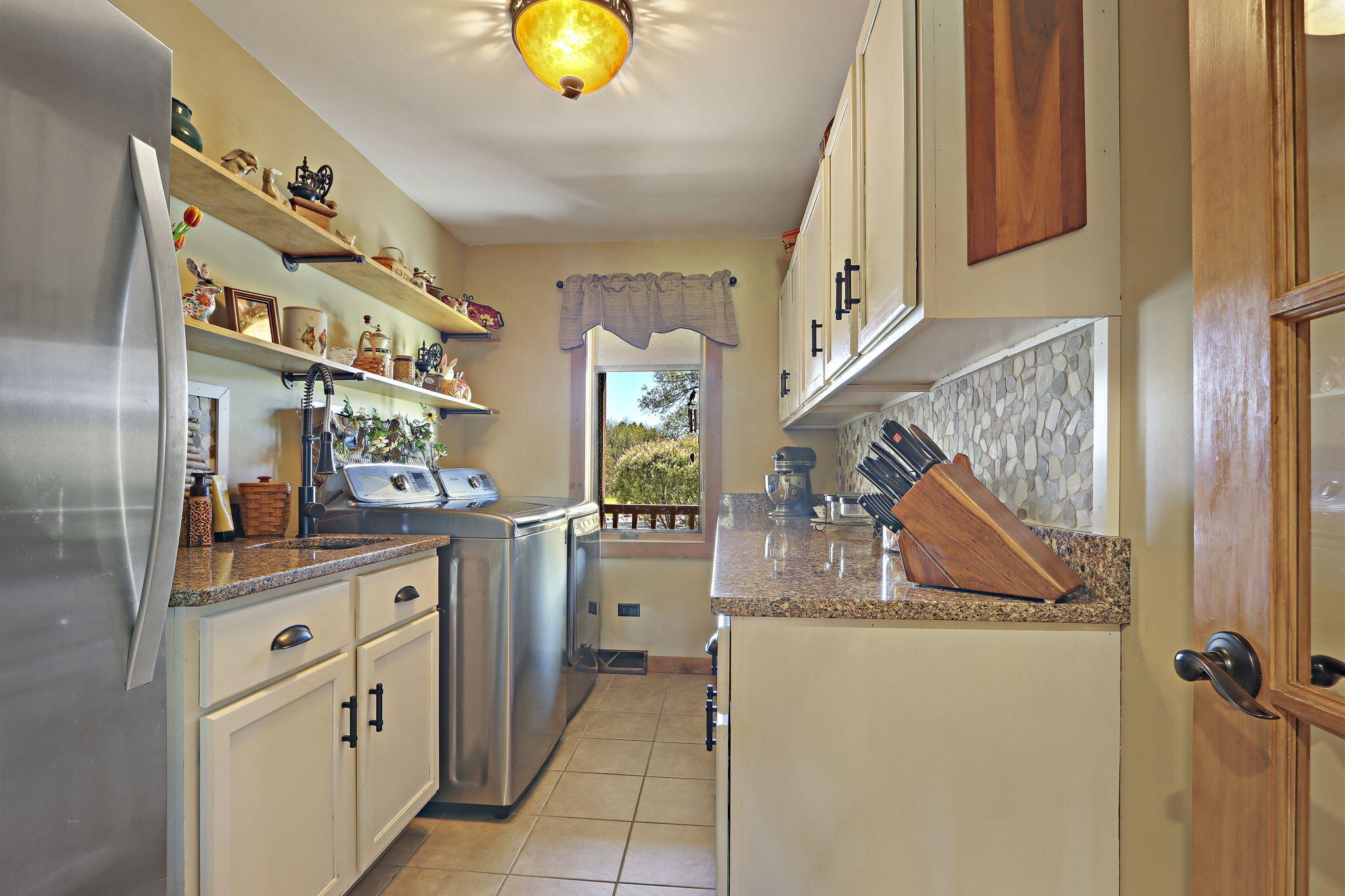 Burlington, Wisconsin, 53105, United States, 5 Bedrooms Bedrooms, ,5 BathroomsBathrooms,Residential,Active,2052088