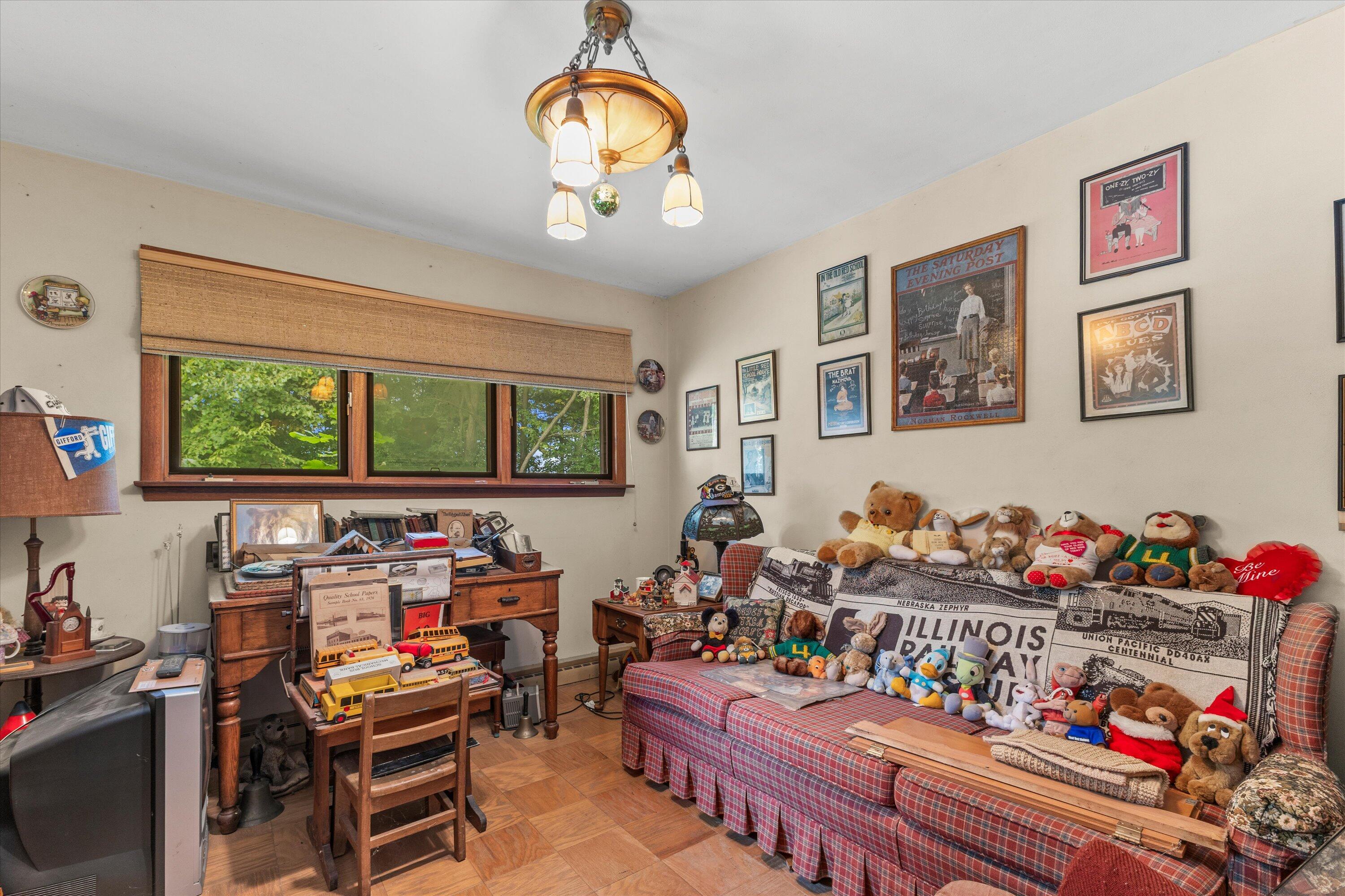 Racine, Wisconsin, 53402, United States, 3 Bedrooms Bedrooms, ,2 BathroomsBathrooms,Residential,Active,1985849