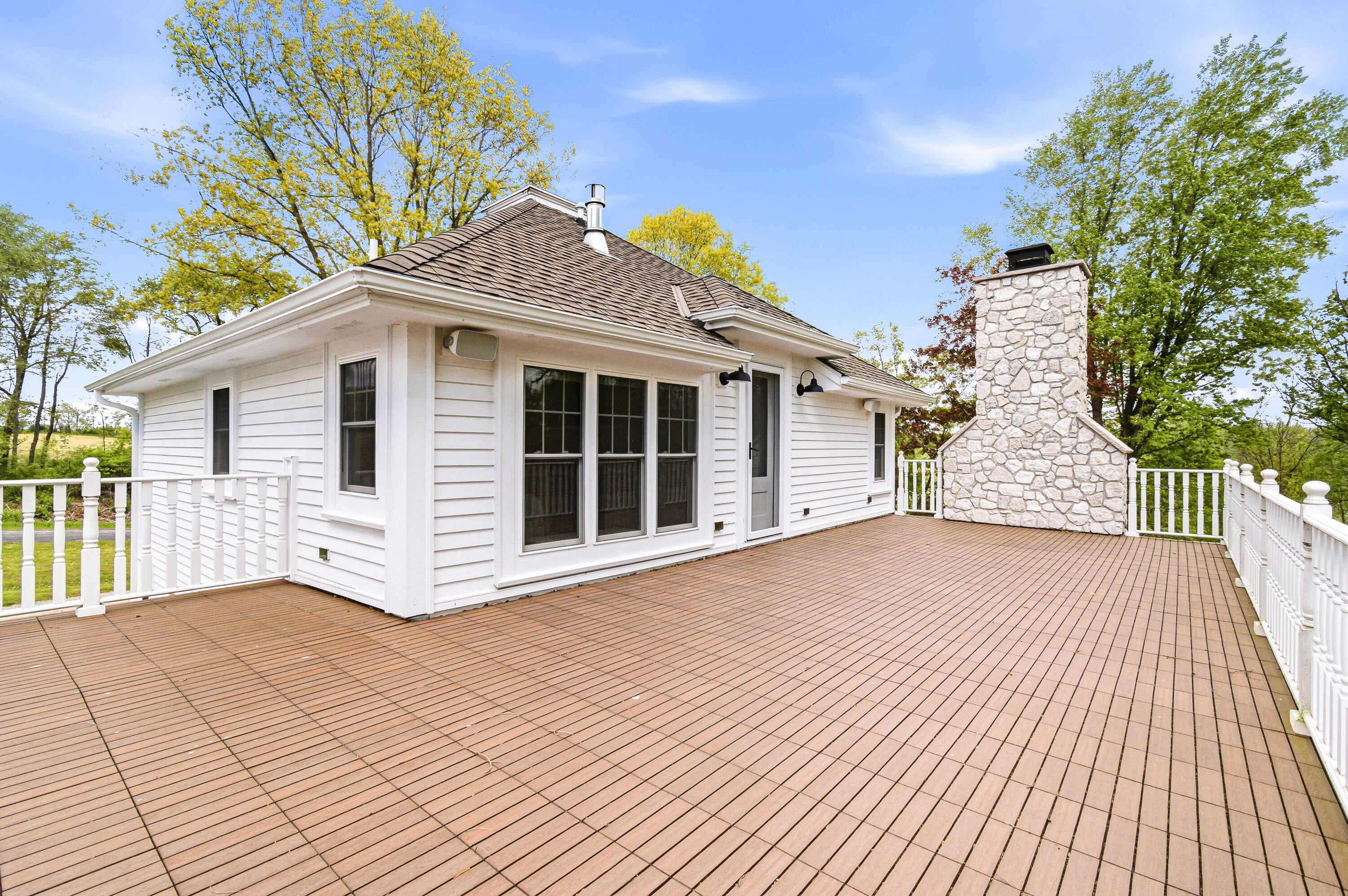 Reeseville, Wisconsin, 53579, United States, 3 Bedrooms Bedrooms, ,4 BathroomsBathrooms,Residential,Active,2052087