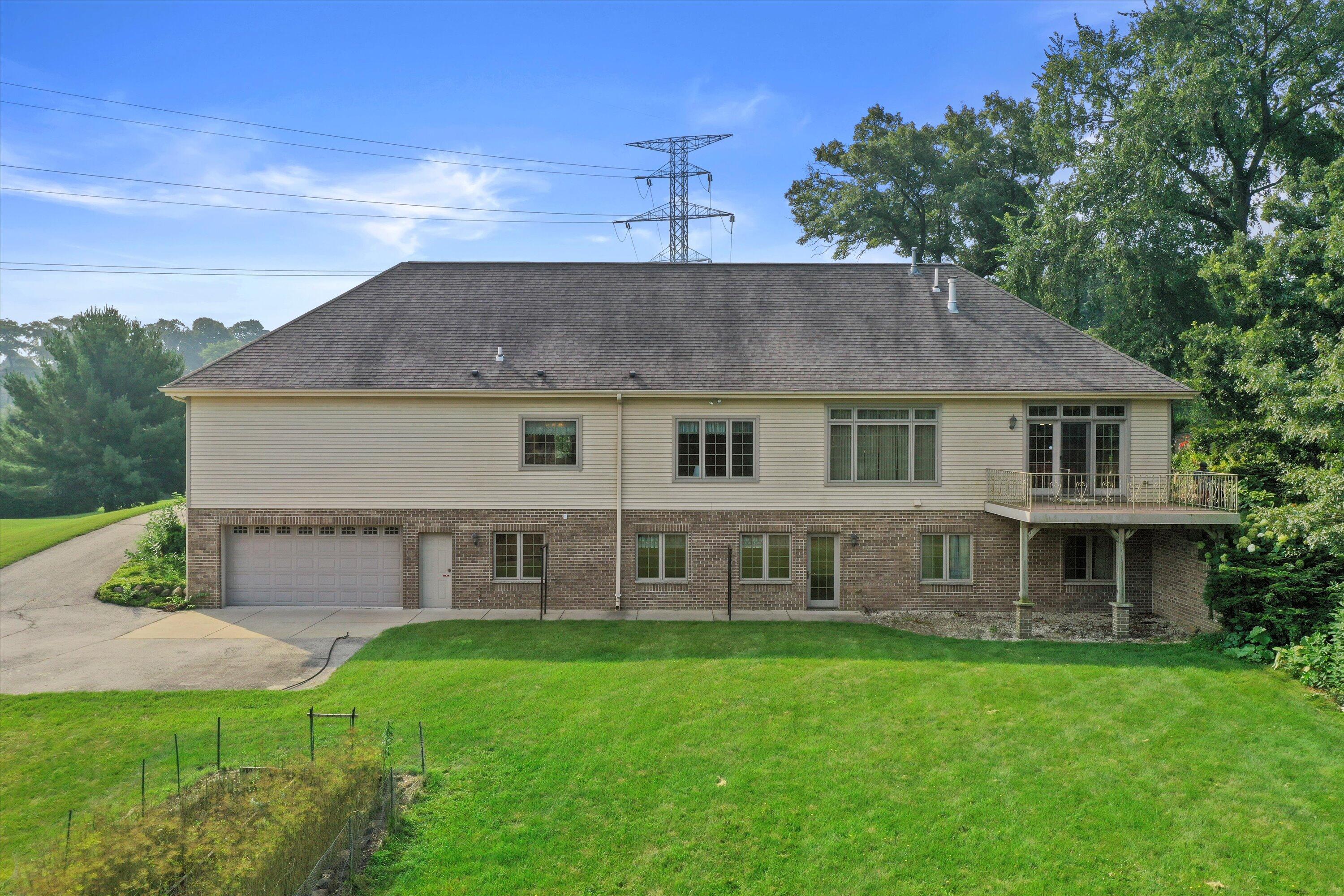 Big Bend, Wisconsin, 53103, United States, 4 Bedrooms Bedrooms, ,3 BathroomsBathrooms,Residential,Active,1909666