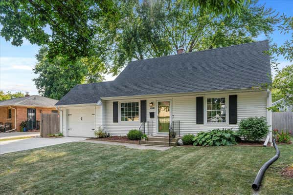 W66N393 KENNEDY AVE, CEDARBURG, WI 53012 - Image 1