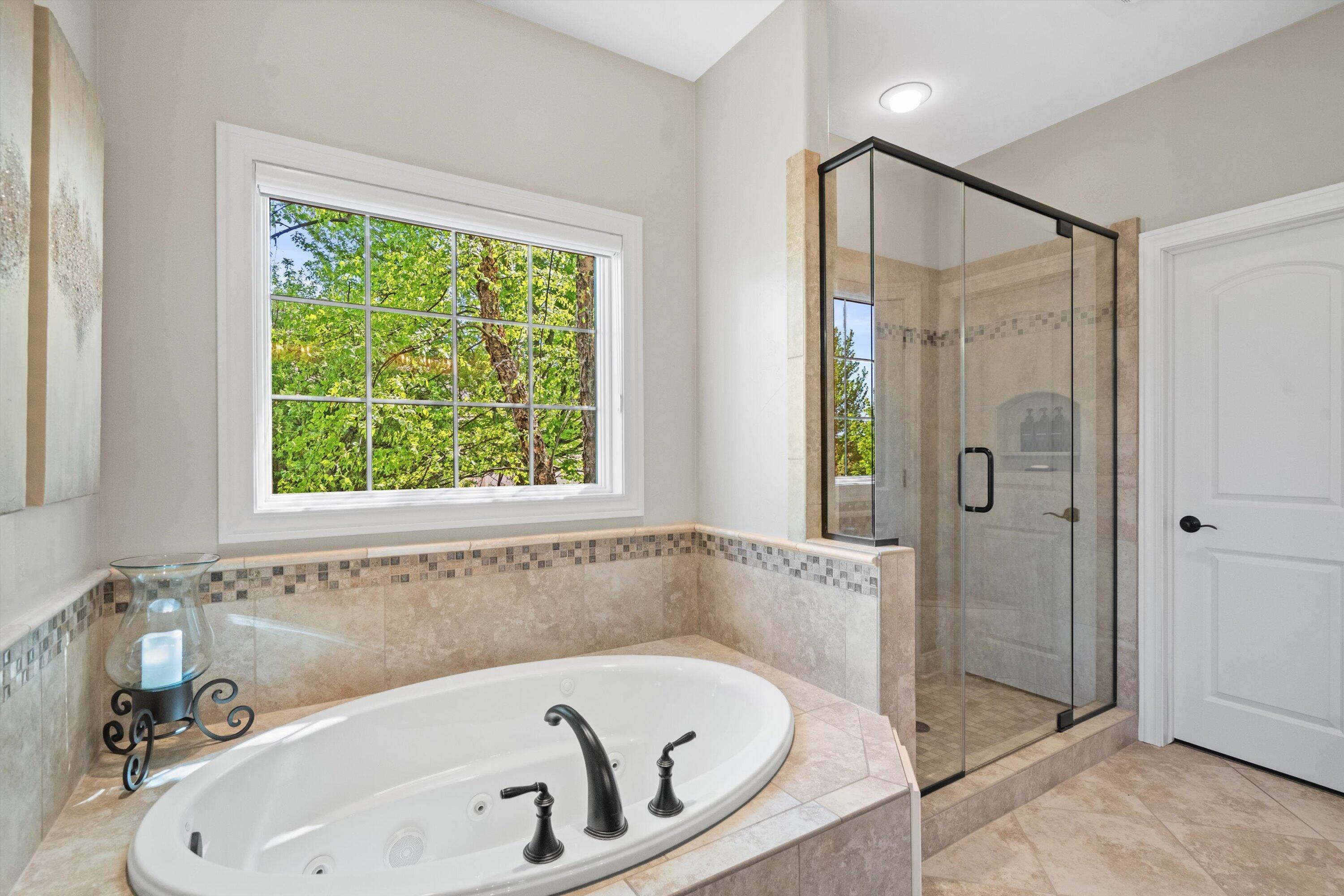 New Berlin, Wisconsin, 53151, United States, 5 Bedrooms Bedrooms, ,5 BathroomsBathrooms,Residential,Pending,2045553