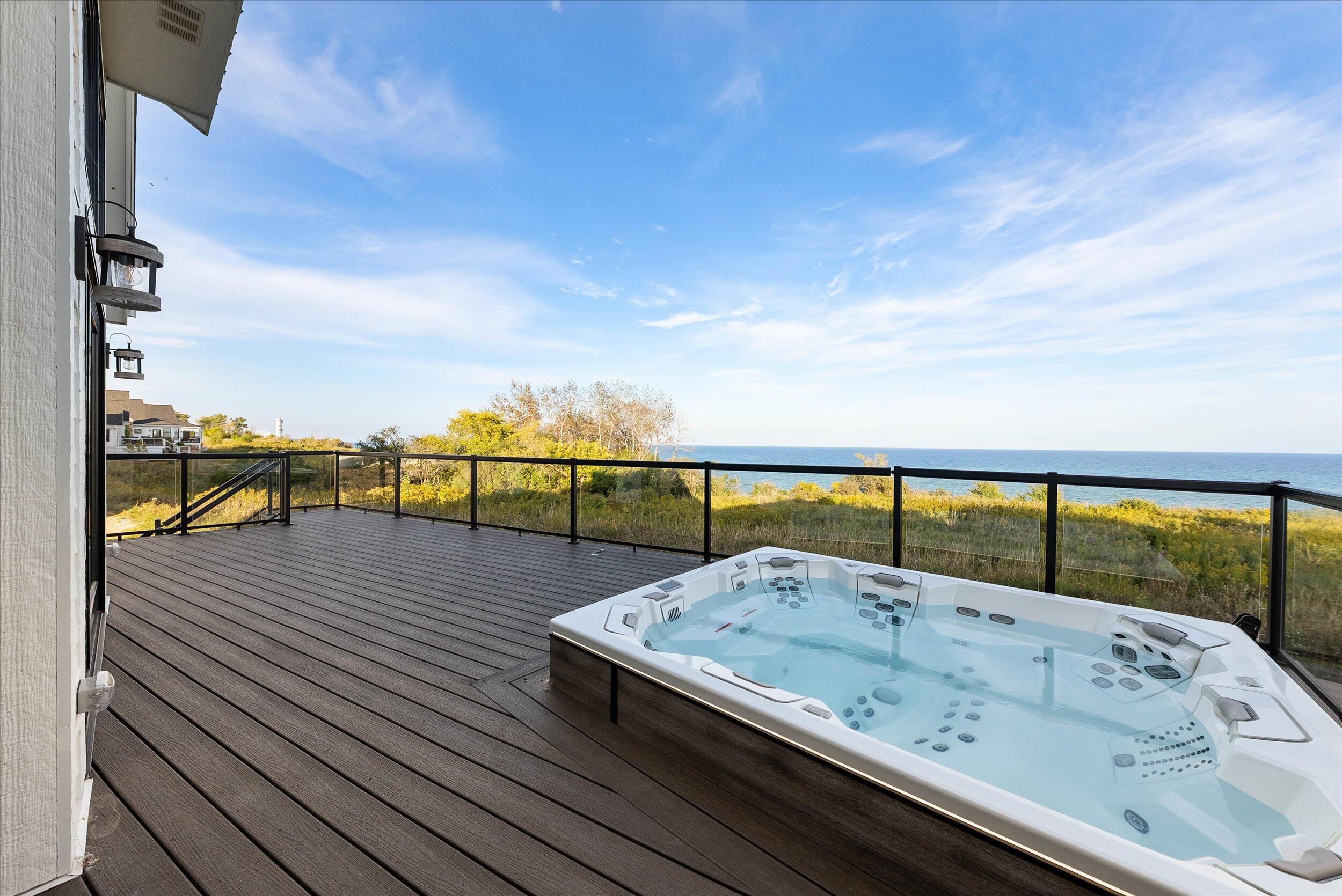 Port Washington, Wisconsin, 53074, United States, 4 Bedrooms Bedrooms, ,3 BathroomsBathrooms,Residential,Active,1954036