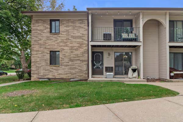 1459 S CARRIAGE LN, NEW BERLIN, WI 53151 - Image 1