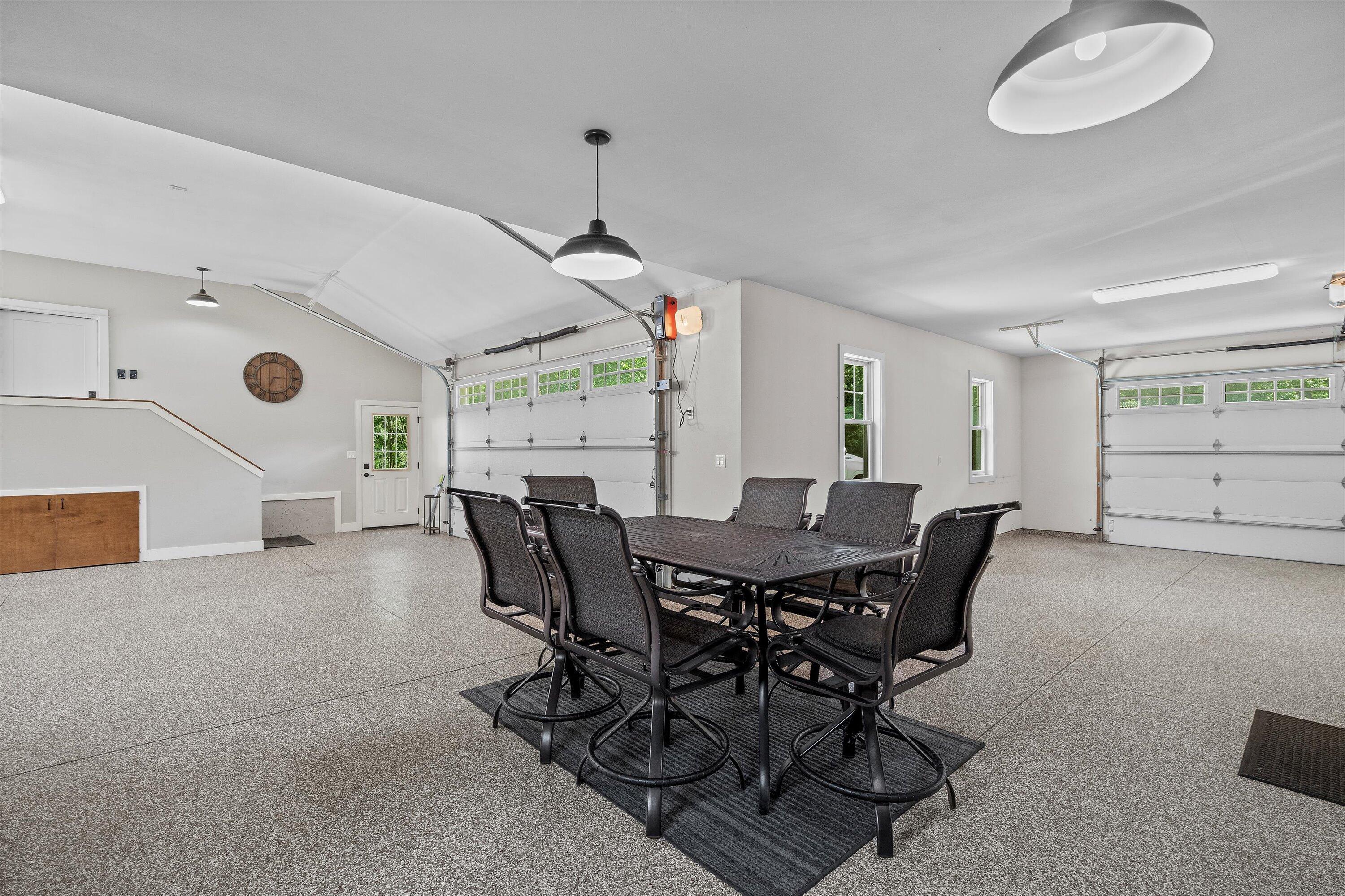 Delafield, Wisconsin, 53018, United States, 3 Bedrooms Bedrooms, ,3 BathroomsBathrooms,Residential,Pending,1936457