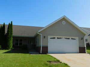 111 SILVER FOX DR N, KEWASKUM, WI 53040 - Image 1