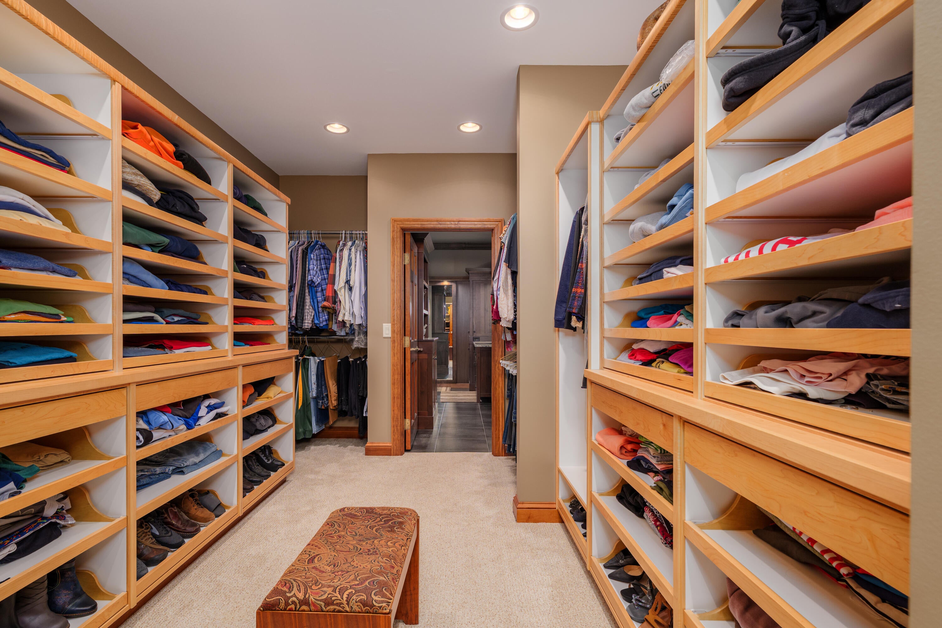 Mount Pleasant, Wisconsin, 53405, United States, 4 Bedrooms Bedrooms, ,6 BathroomsBathrooms,Residential,Active,1909907