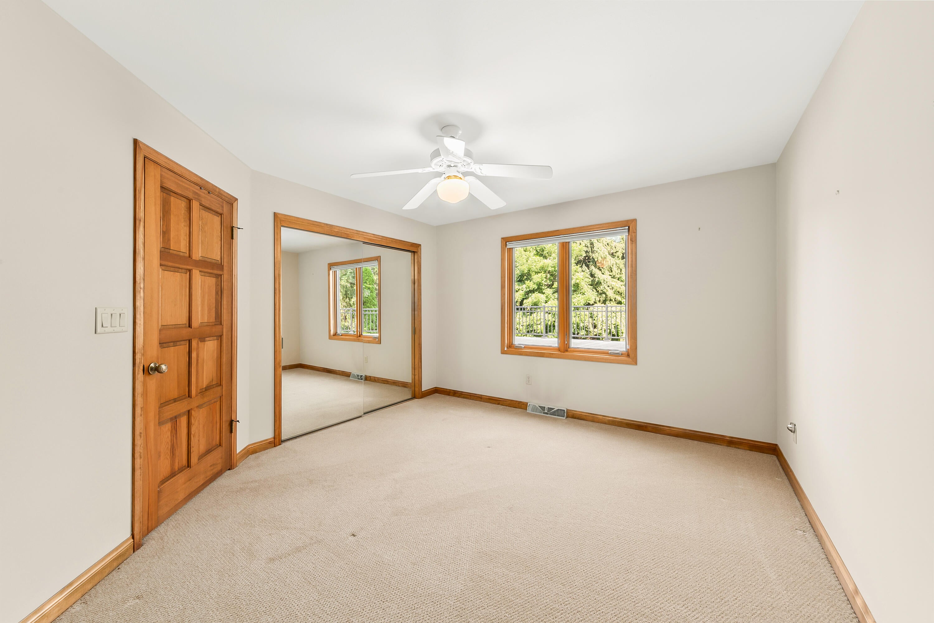 Dousman, Wisconsin, 53118, United States, 5 Bedrooms Bedrooms, ,6 BathroomsBathrooms,Residential,Active,2015850