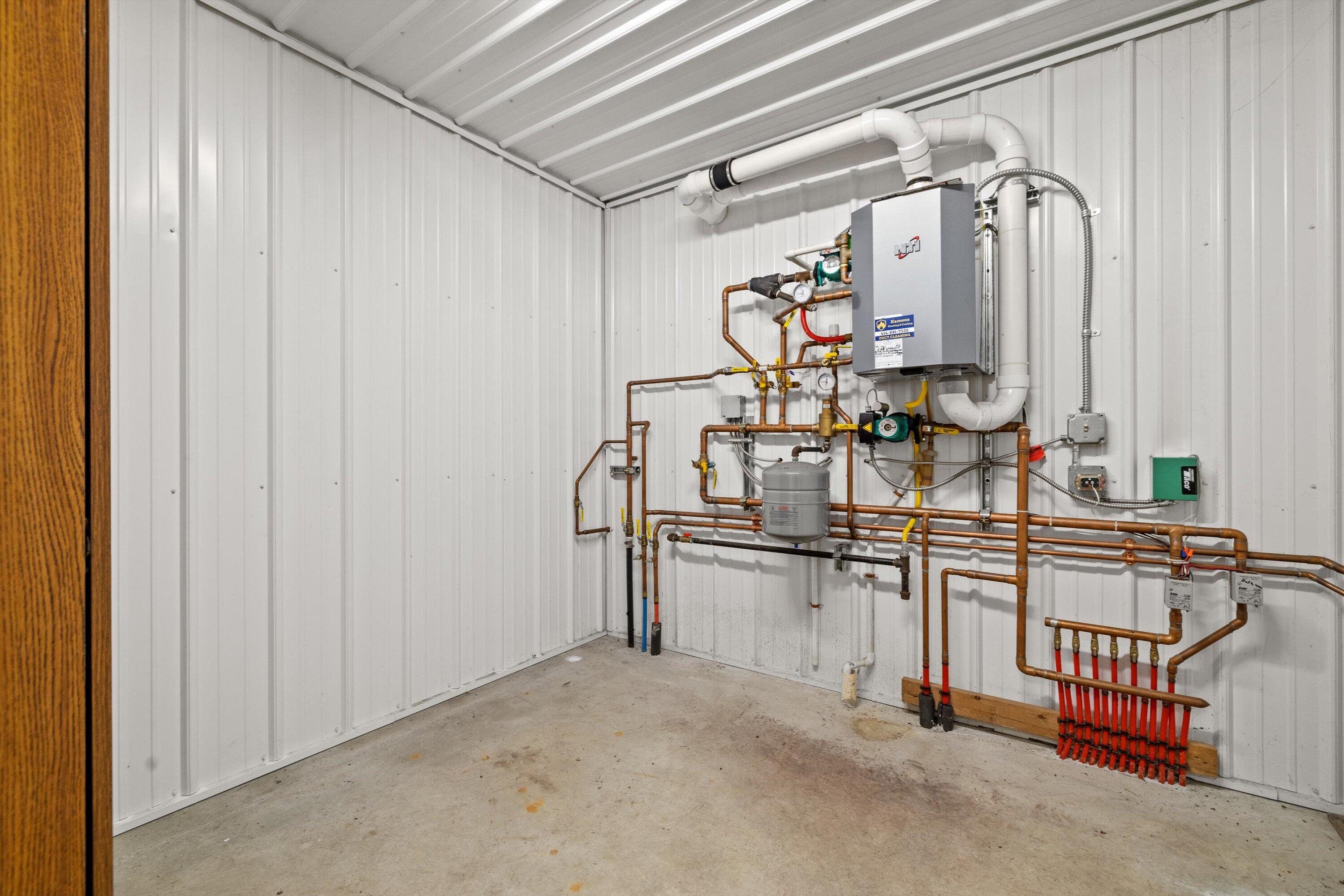 East Troy, Wisconsin, 53120, United States, 4 Bedrooms Bedrooms, ,3 BathroomsBathrooms,Residential,Active,1969679