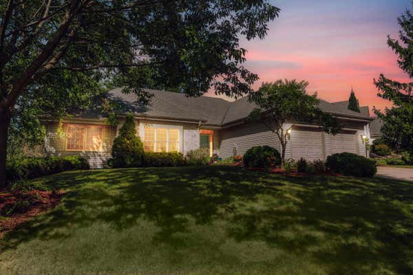 1942 FOXCROFT LN, WAUKESHA, WI 53189 - Image 1