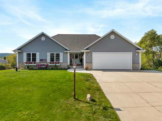 N635 S HICKORY HILLS DR, OCONOMOWOC, WI 53066 - Image 1