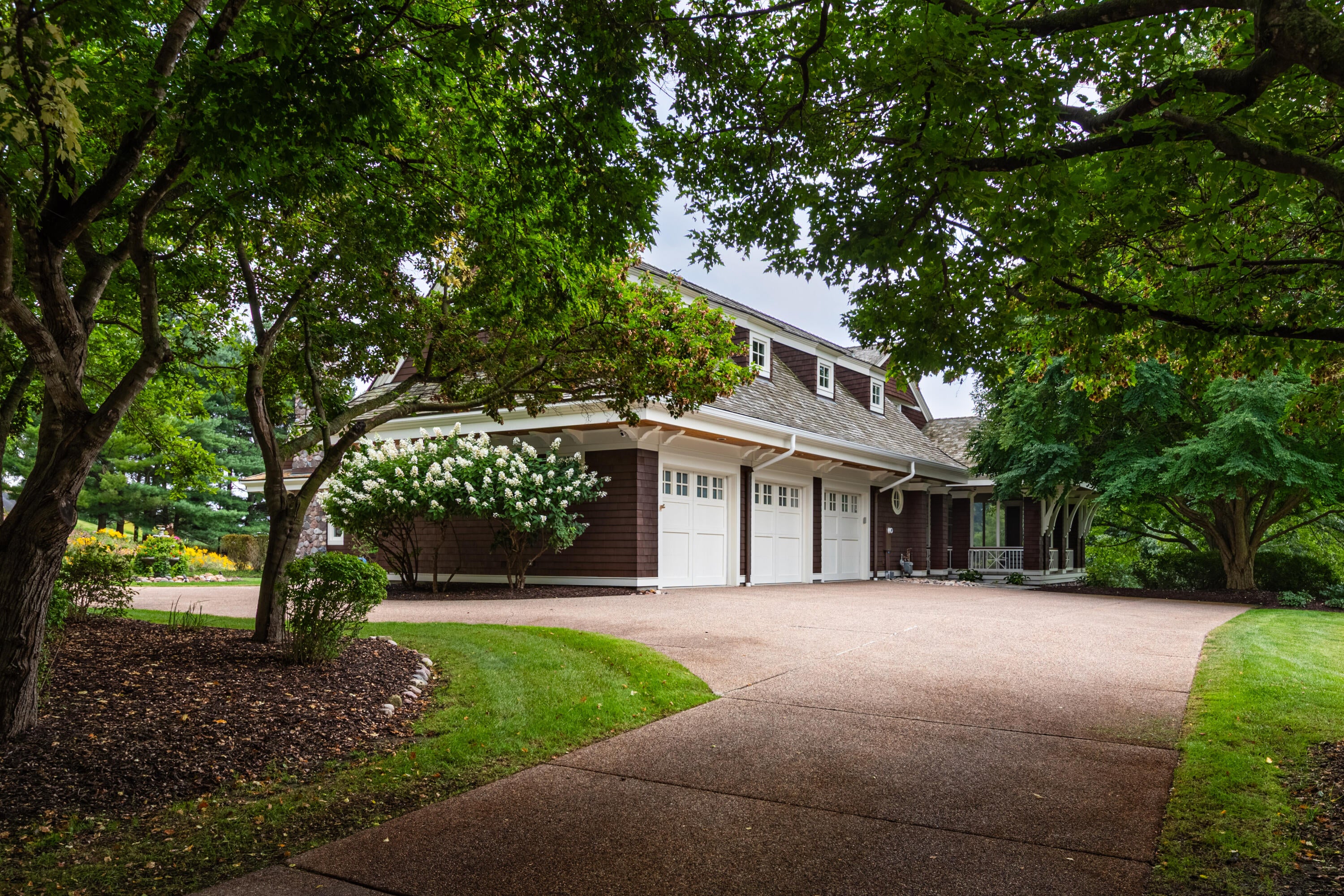 Onalaska, Wisconsin, 54650, United States, 5 Bedrooms Bedrooms, ,5 BathroomsBathrooms,Residential,Active,1946523