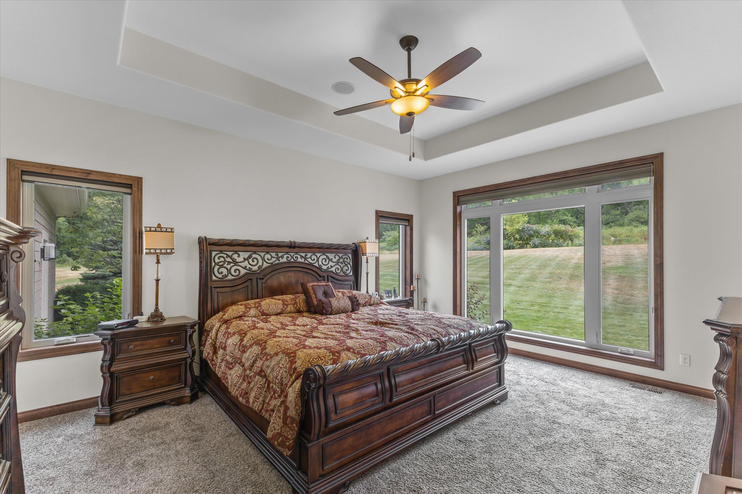 Exquisite 2,800 sq. ft. custom ranch in desirable Rogers Glen! This st – image 32