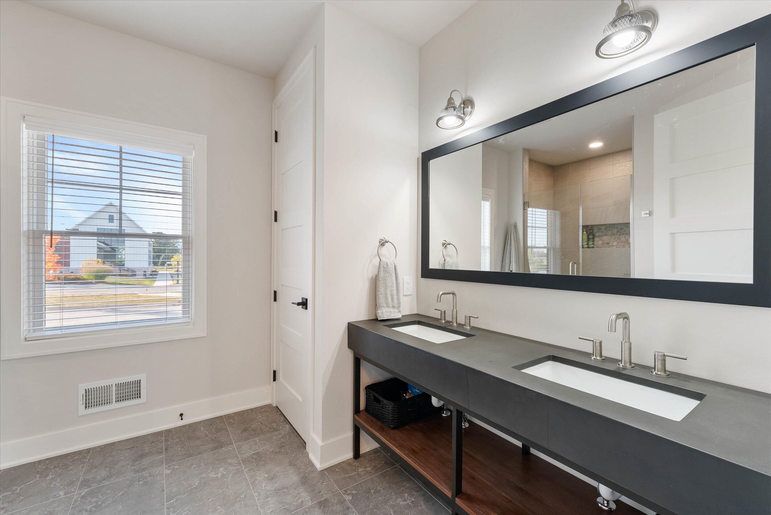 Port Washington, Wisconsin, 53074, United States, 4 Bedrooms Bedrooms, ,3 BathroomsBathrooms,Residential,Active,1954036