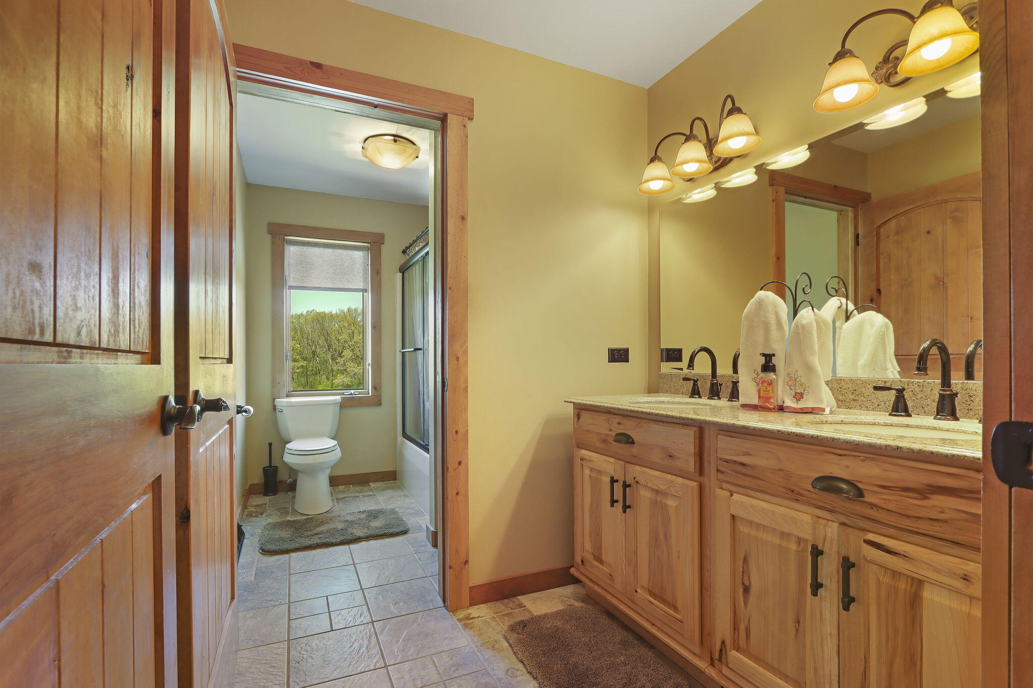 Burlington, Wisconsin, 53105, United States, 5 Bedrooms Bedrooms, ,5 BathroomsBathrooms,Residential,Active,2052088