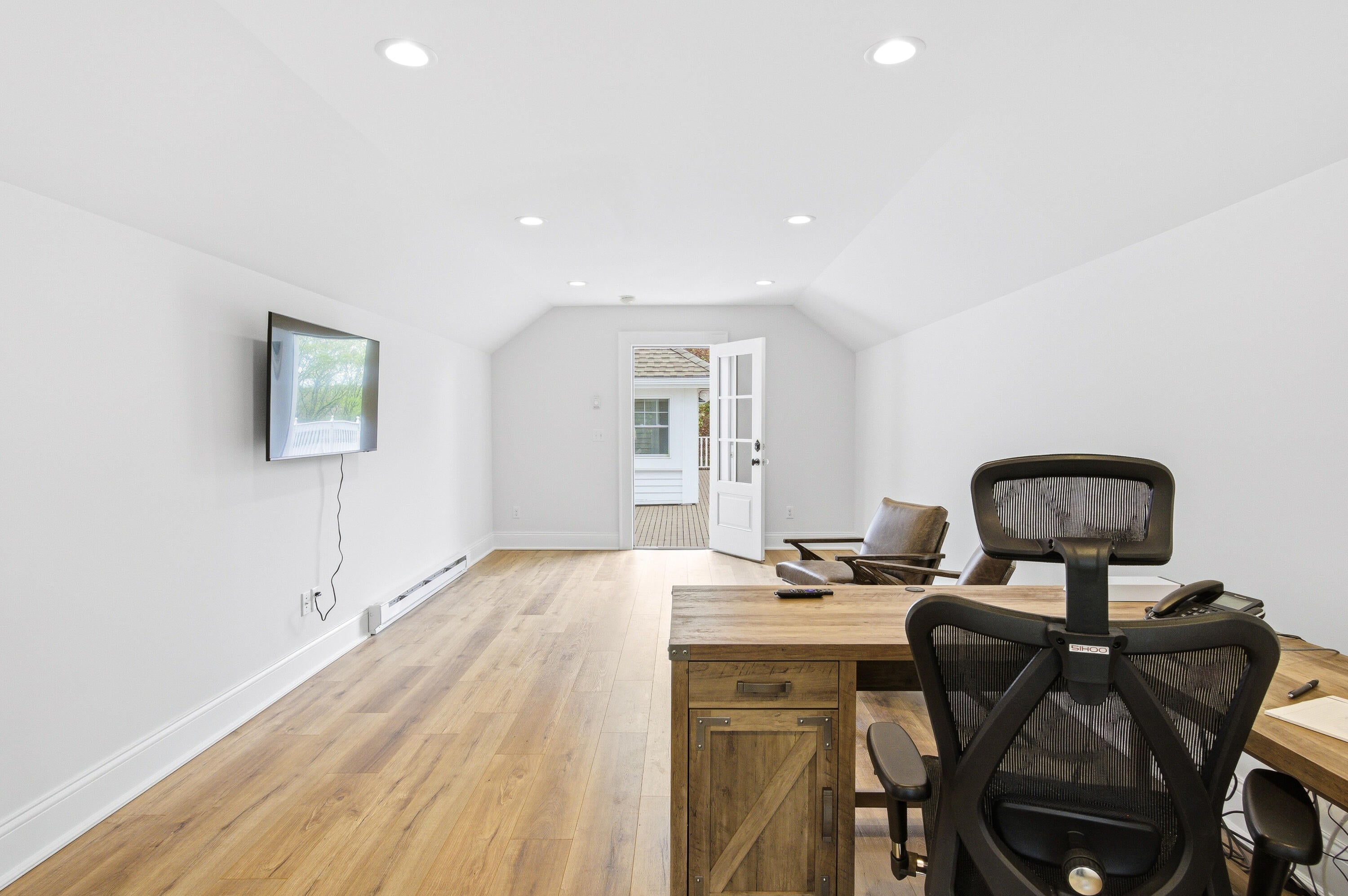 Reeseville, Wisconsin, 53579, United States, 3 Bedrooms Bedrooms, ,4 BathroomsBathrooms,Residential,Active,2052087