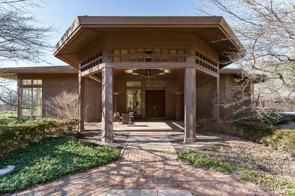 8263 N RIVER RD, RIVER HILLS, WI 53217, photo 2 of 45