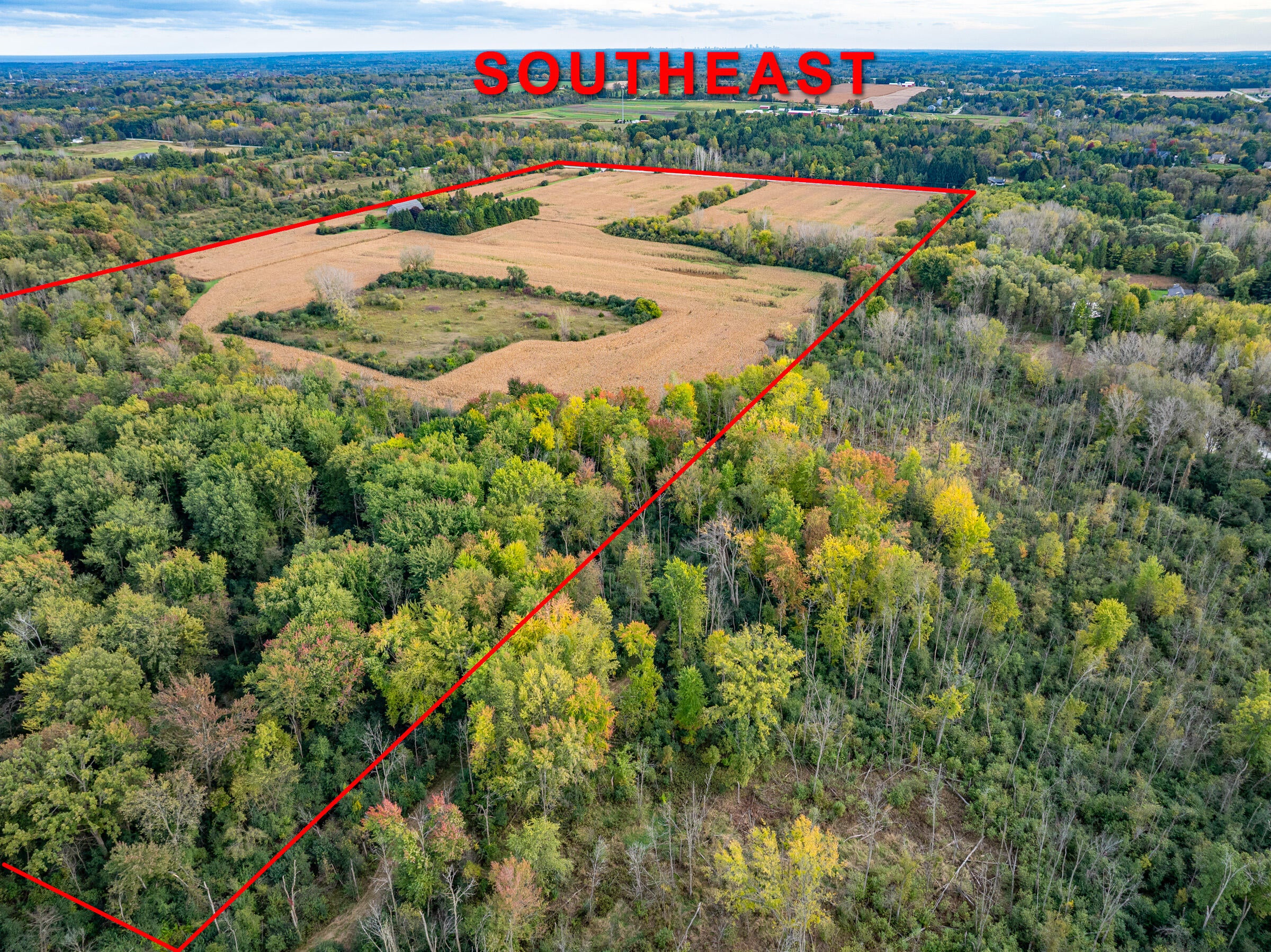 Cedarburg, Wisconsin, 53012, United States, 4 Bedrooms Bedrooms, ,2 BathroomsBathrooms,Residential,Active,1992264