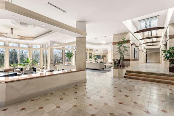 8263 N RIVER RD, RIVER HILLS, WI 53217, photo 3 of 45