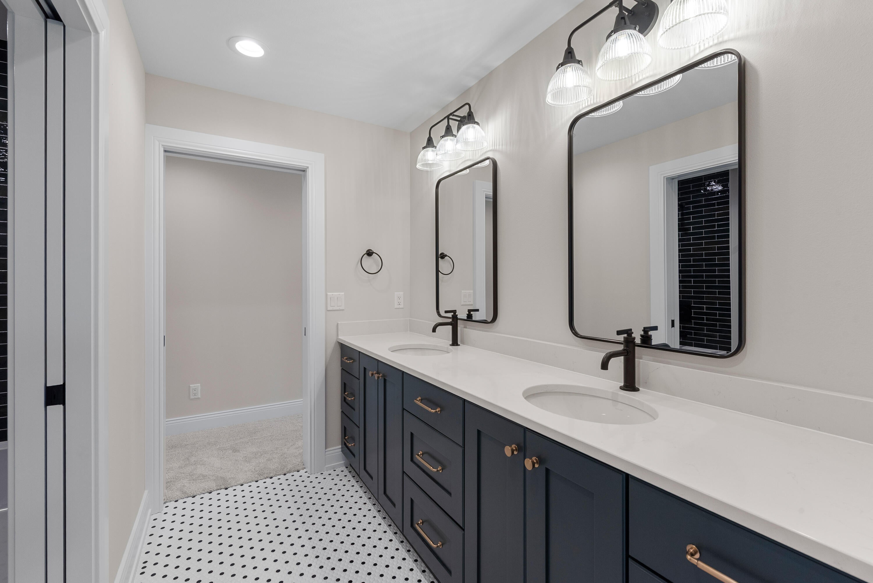 Mequon, Wisconsin, 53097, United States, 5 Bedrooms Bedrooms, ,5 BathroomsBathrooms,Residential,Active,1893229