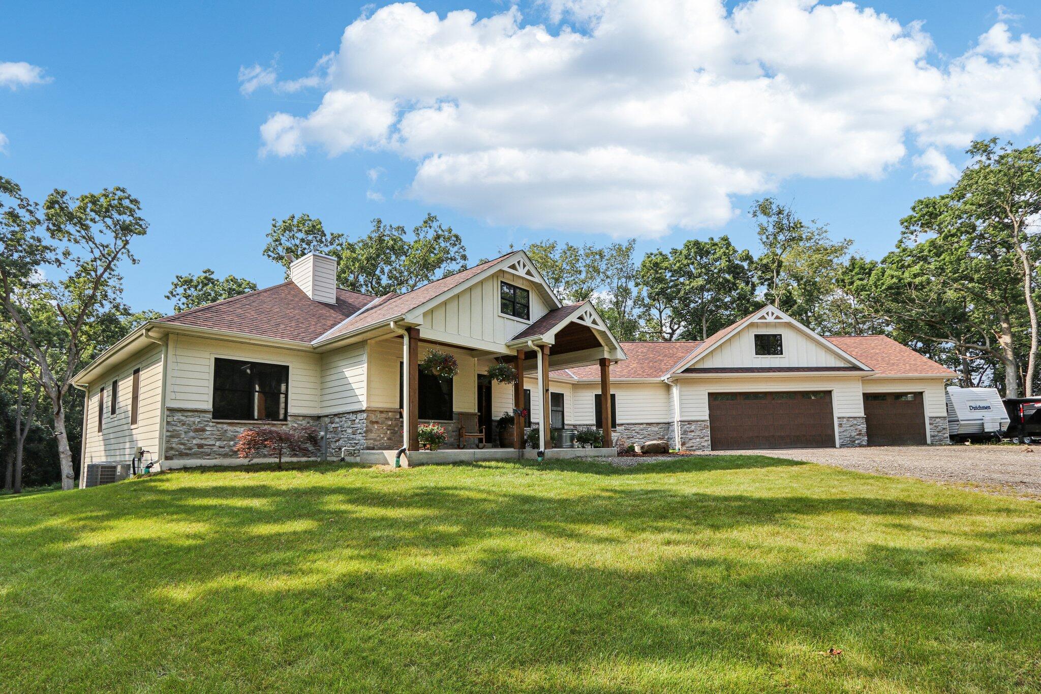 Burlington, Wisconsin, 53105, United States, 4 Bedrooms Bedrooms, ,3 BathroomsBathrooms,Residential,Active,1909856