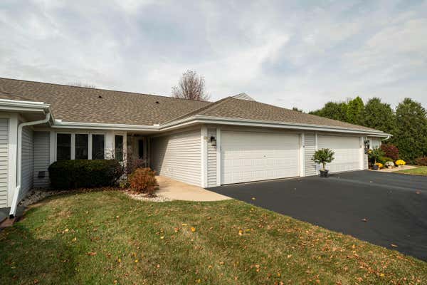 11035 N MEQUON SQUARE DR, MEQUON, WI 53092 - Image 1