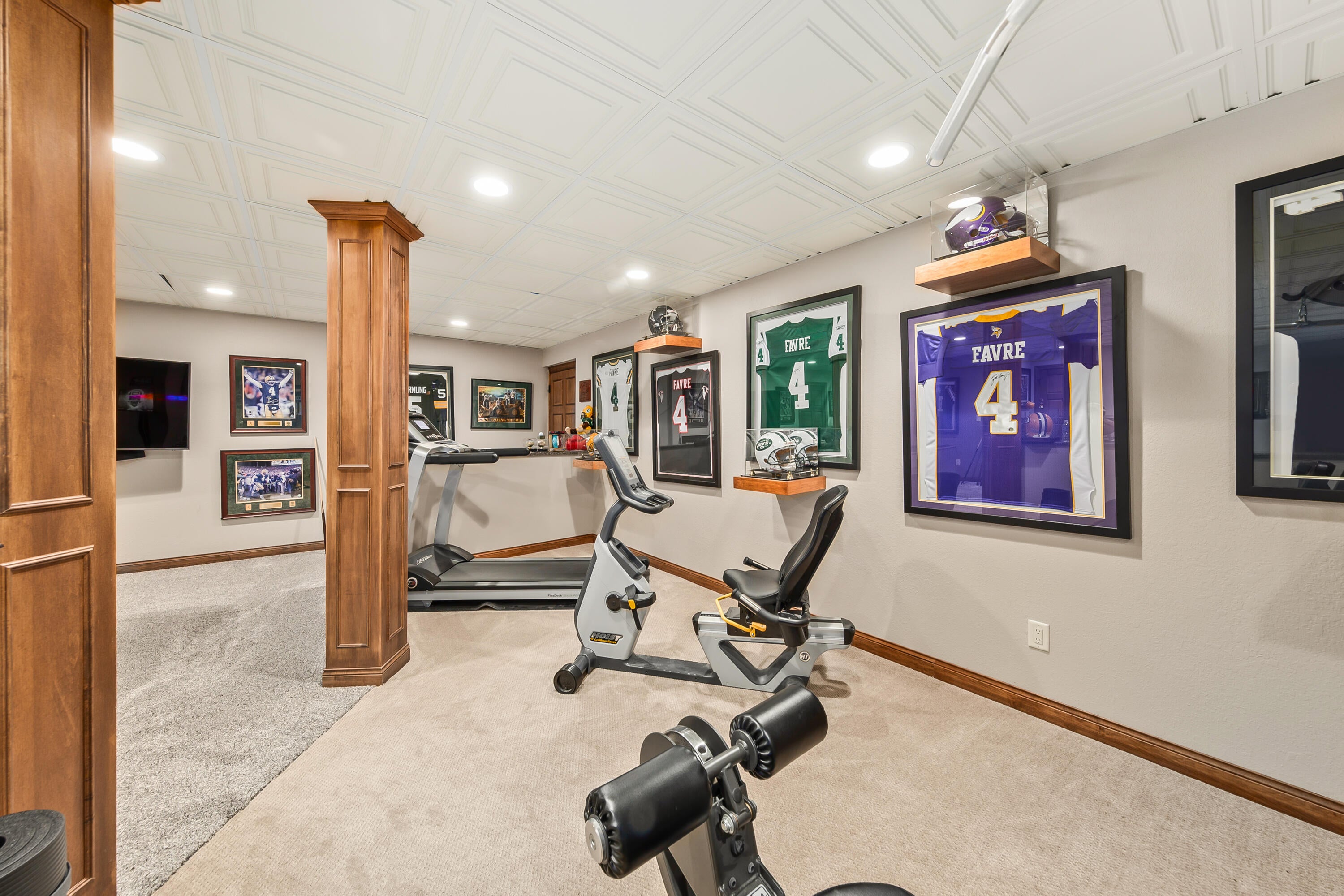 Dousman, Wisconsin, 53118, United States, 5 Bedrooms Bedrooms, ,6 BathroomsBathrooms,Residential,Active,2015850