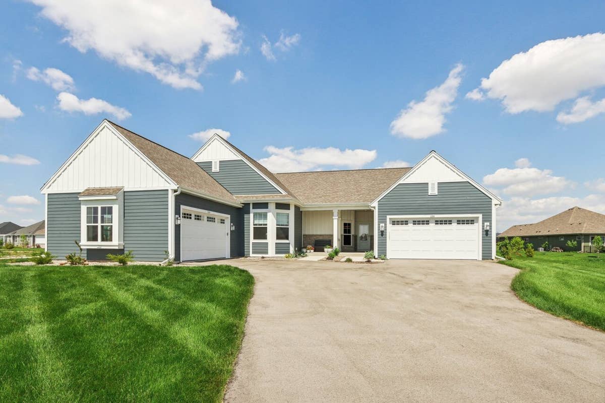 1380 PRAIRIE CREEK CIR Unit 16E  