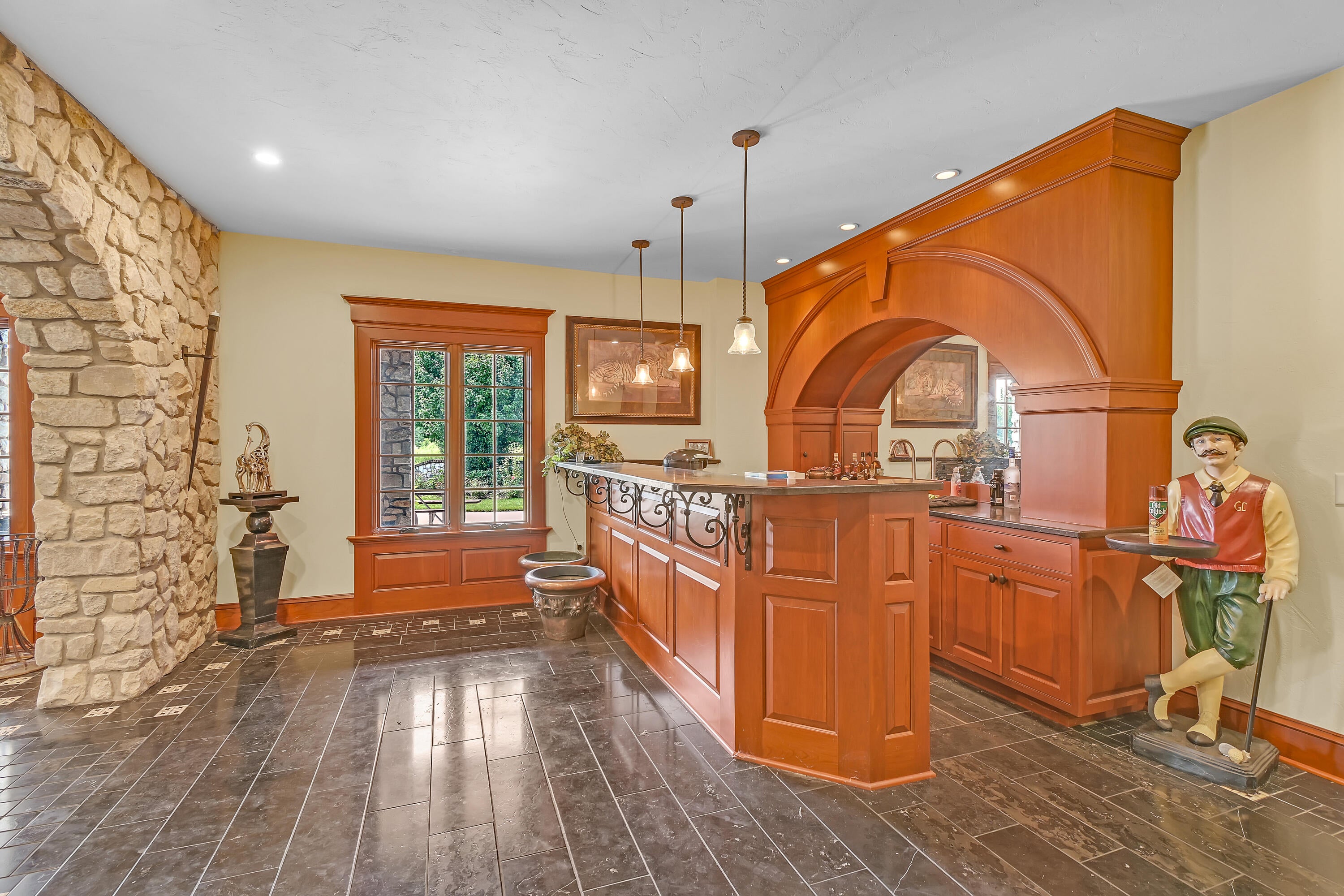 Watertown, Wisconsin, 53098, United States, ,5 BathroomsBathrooms,Residential,Active,1808170