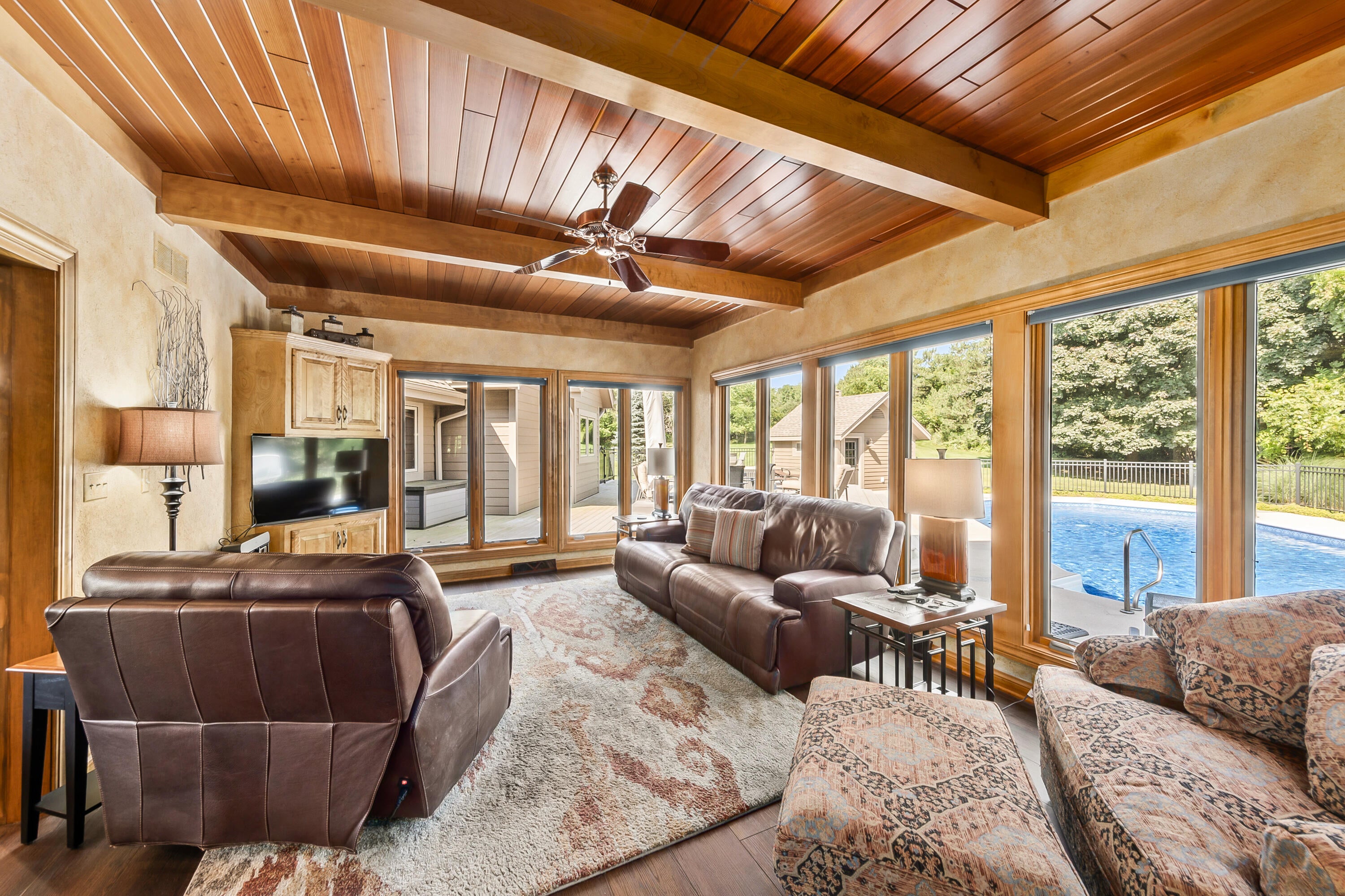 Dousman, Wisconsin, 53118, United States, 5 Bedrooms Bedrooms, ,6 BathroomsBathrooms,Residential,Active,2015850