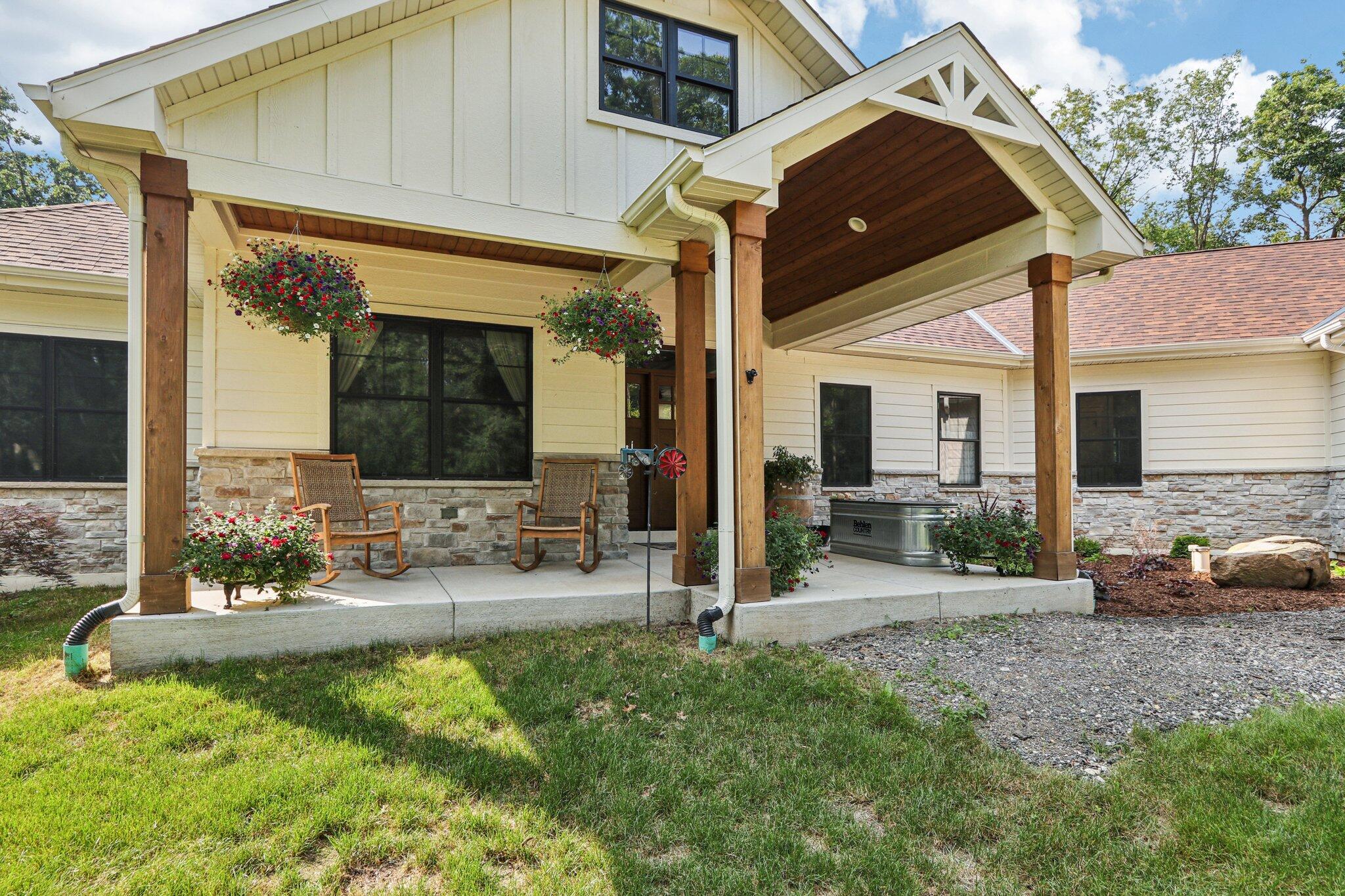 Burlington, Wisconsin, 53105, United States, 4 Bedrooms Bedrooms, ,3 BathroomsBathrooms,Residential,Active,1909856