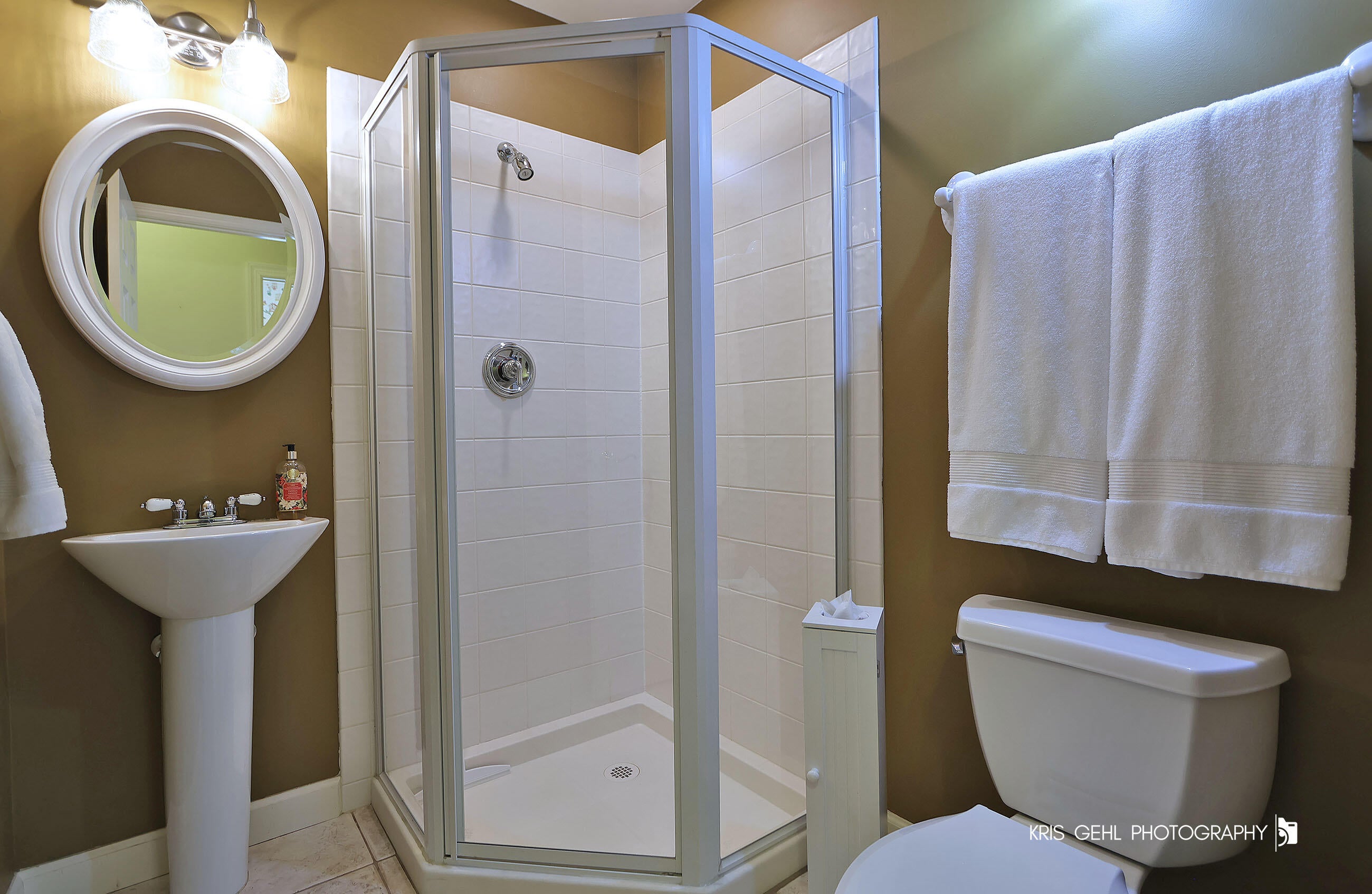Lake Geneva, Wisconsin, 53147, United States, 5 Bedrooms Bedrooms, ,5 BathroomsBathrooms,Residential,Active,2043130