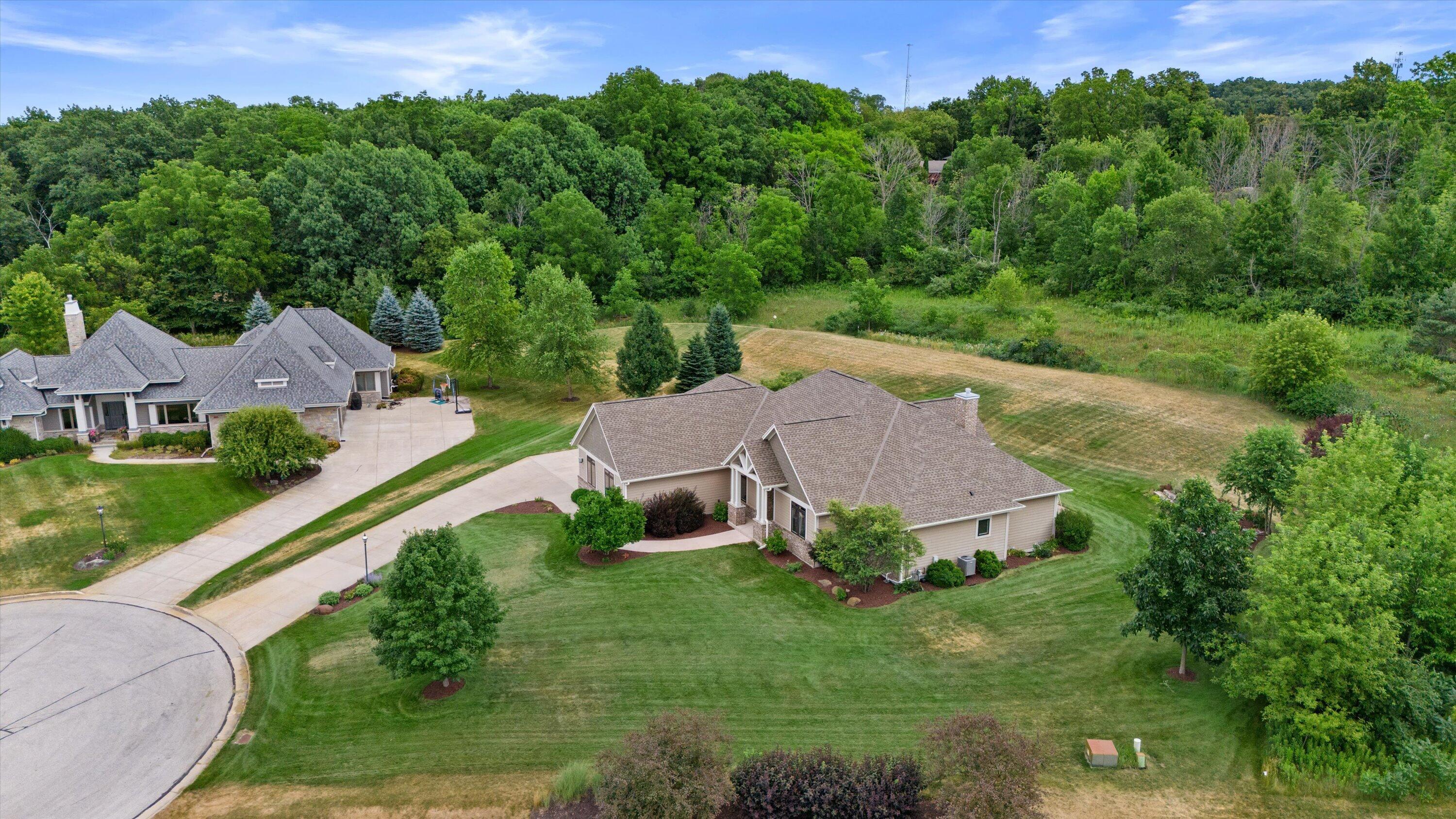Exquisite 2,800 sq. ft. custom ranch in desirable Rogers Glen! This st – image 48