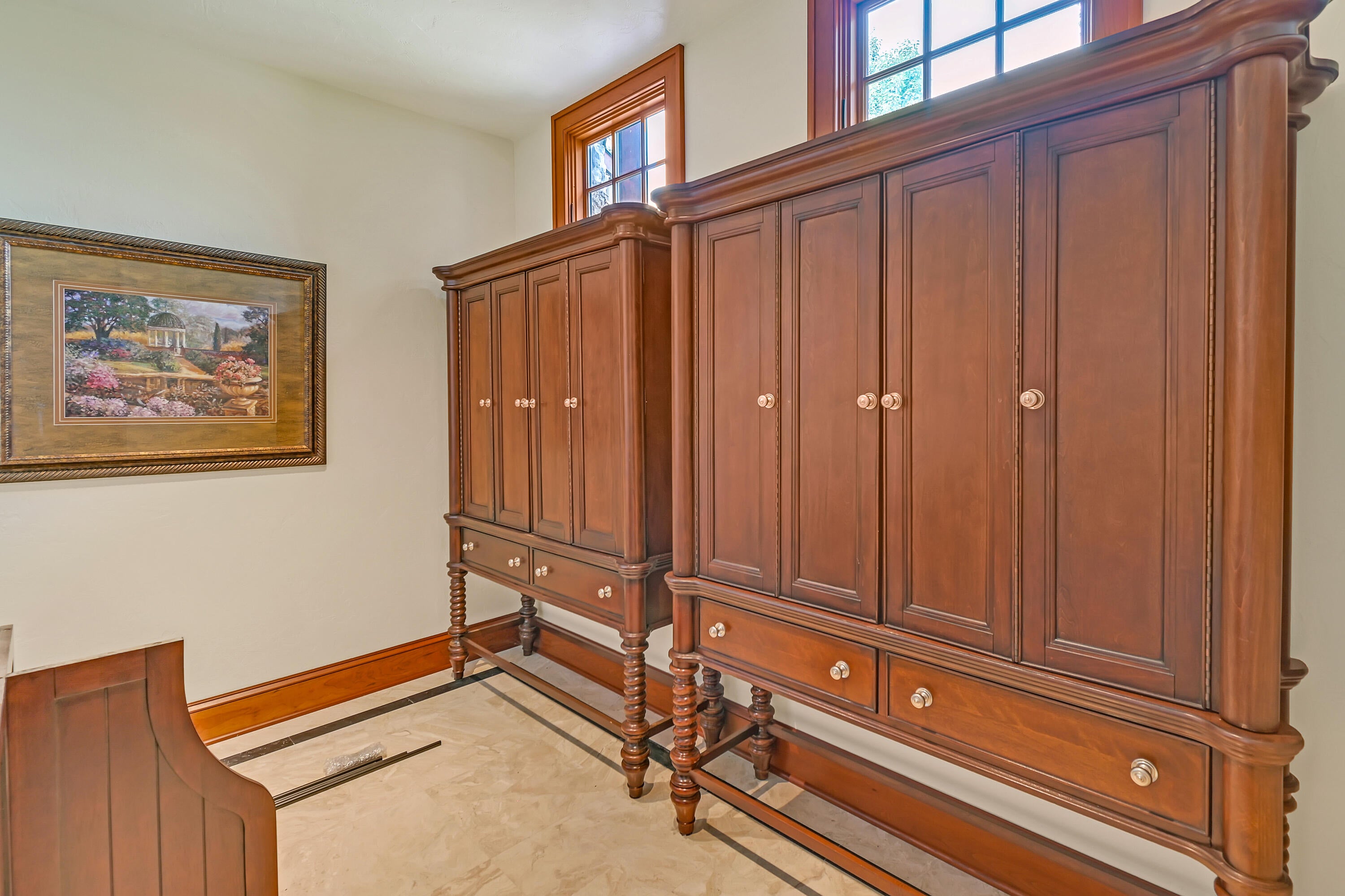 Watertown, Wisconsin, 53098, United States, ,5 BathroomsBathrooms,Residential,Active,1808170