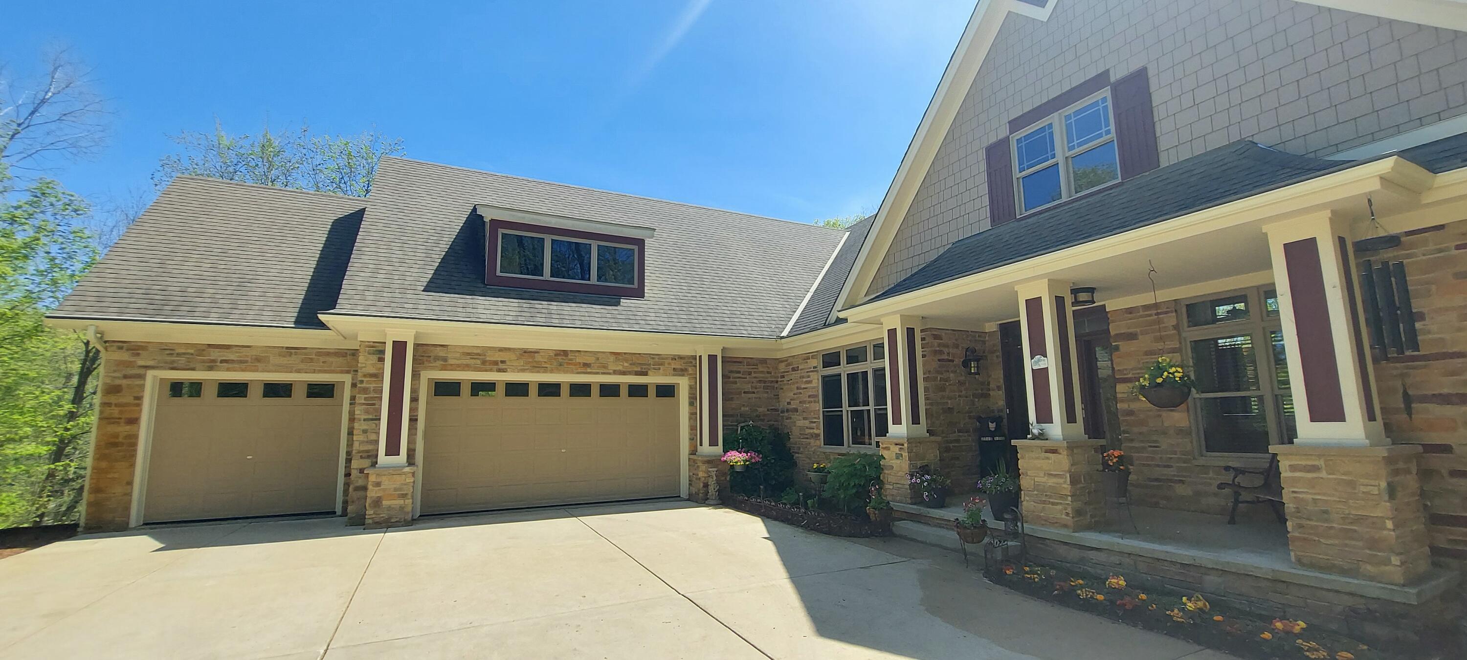 Slinger, Wisconsin, 53086, United States, 5 Bedrooms Bedrooms, ,4 BathroomsBathrooms,Residential,Active,2011435