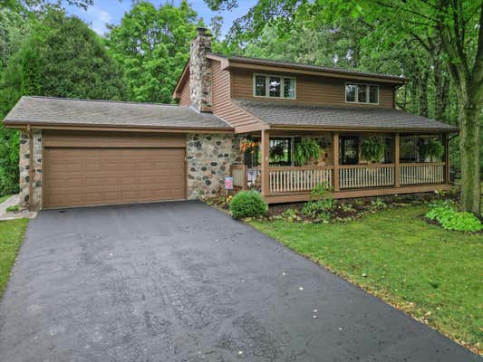 S72W30804 KETTLE RIDGE DR, MUKWONAGO, WI 53149 - Image 1