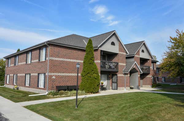 S75W16710 JACOB CT APT 1, MUSKEGO, WI 53150 - Image 1