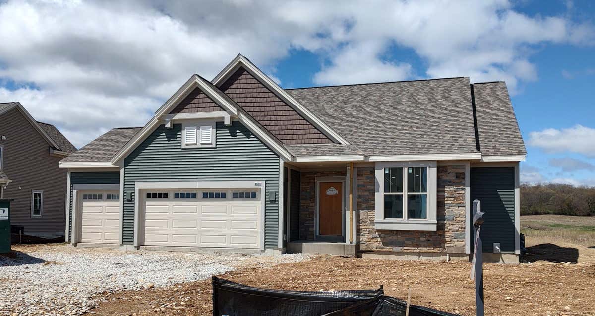 1535 FAIRWINDS BLVD Unit LT37  