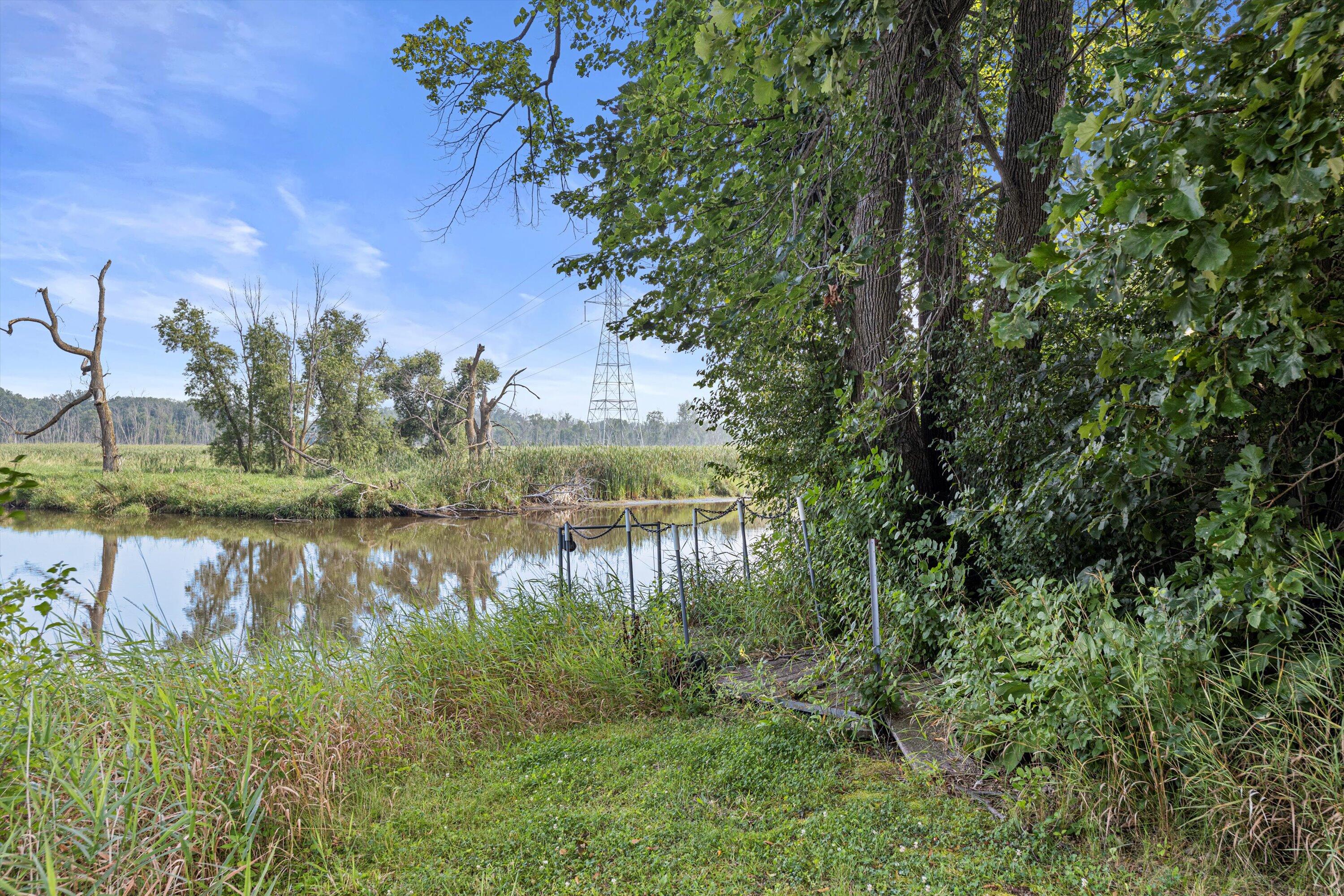 Big Bend, Wisconsin, 53103, United States, 4 Bedrooms Bedrooms, ,3 BathroomsBathrooms,Residential,Active,1909666