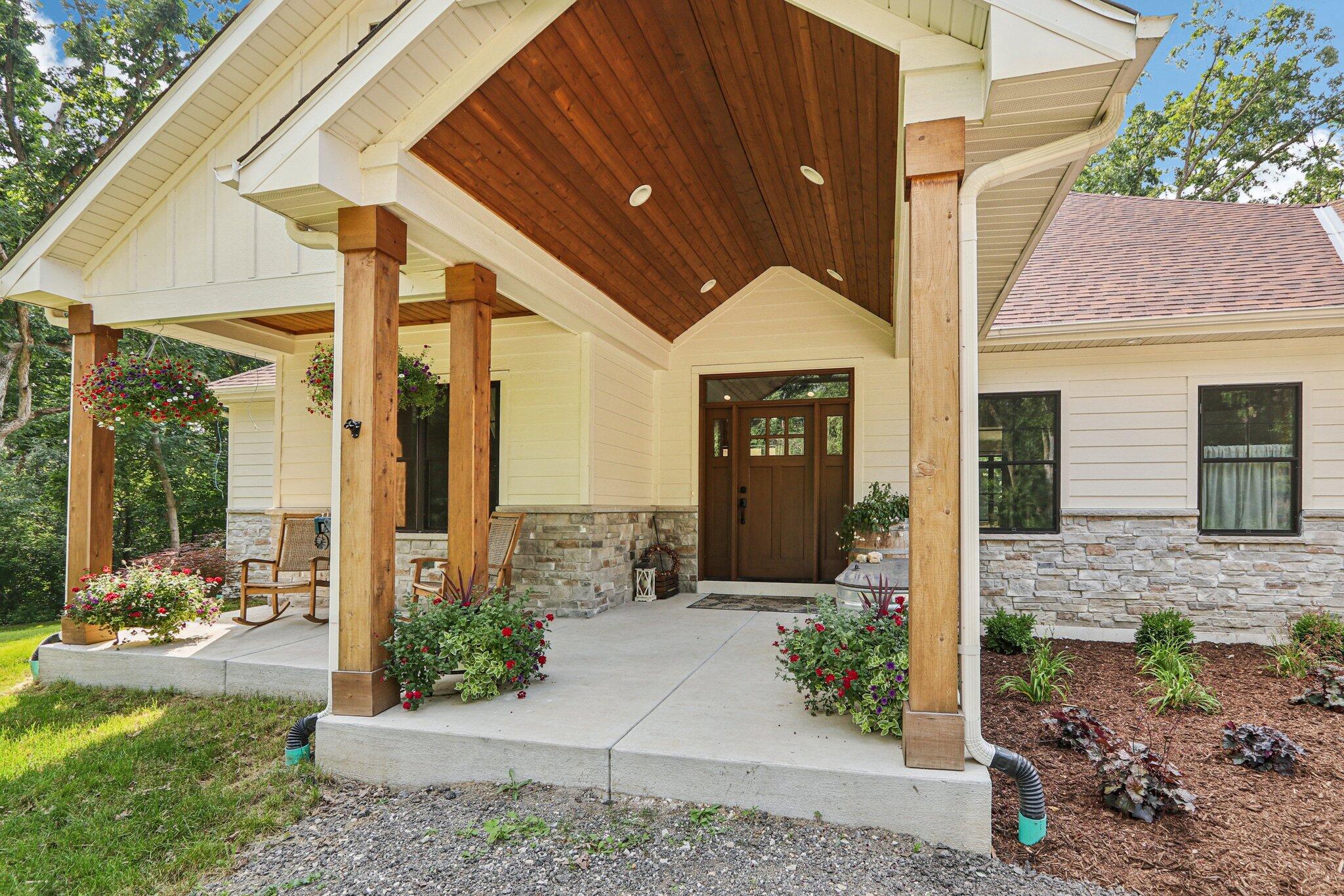 Burlington, Wisconsin, 53105, United States, 4 Bedrooms Bedrooms, ,3 BathroomsBathrooms,Residential,Active,1909856