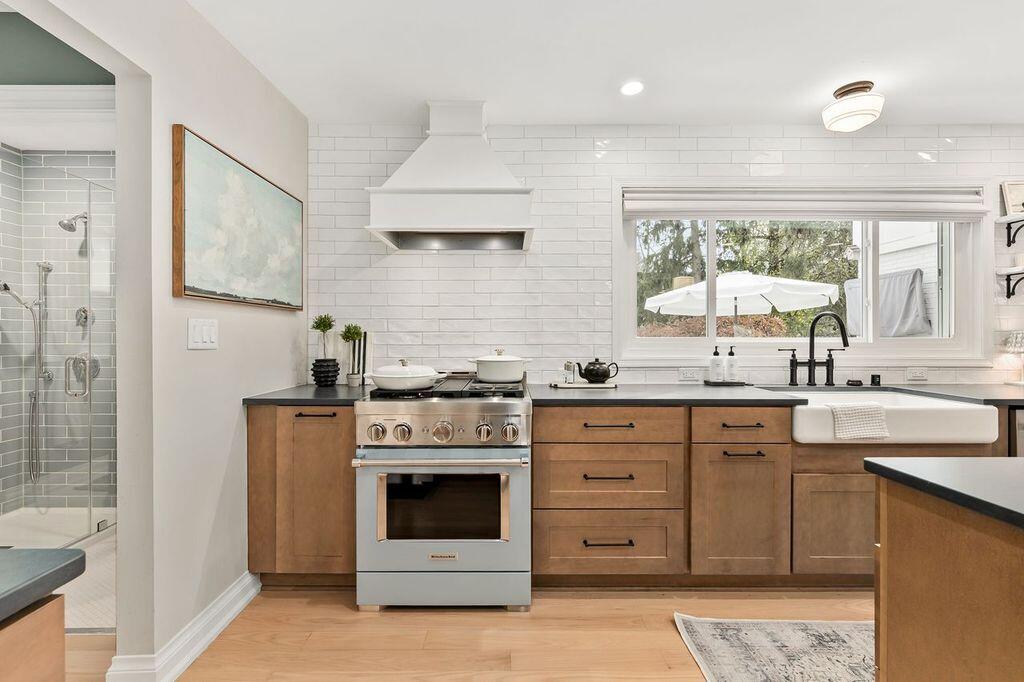 Brookfield, Wisconsin, 53045, United States, 4 Bedrooms Bedrooms, ,4 BathroomsBathrooms,Residential,Active,1996580