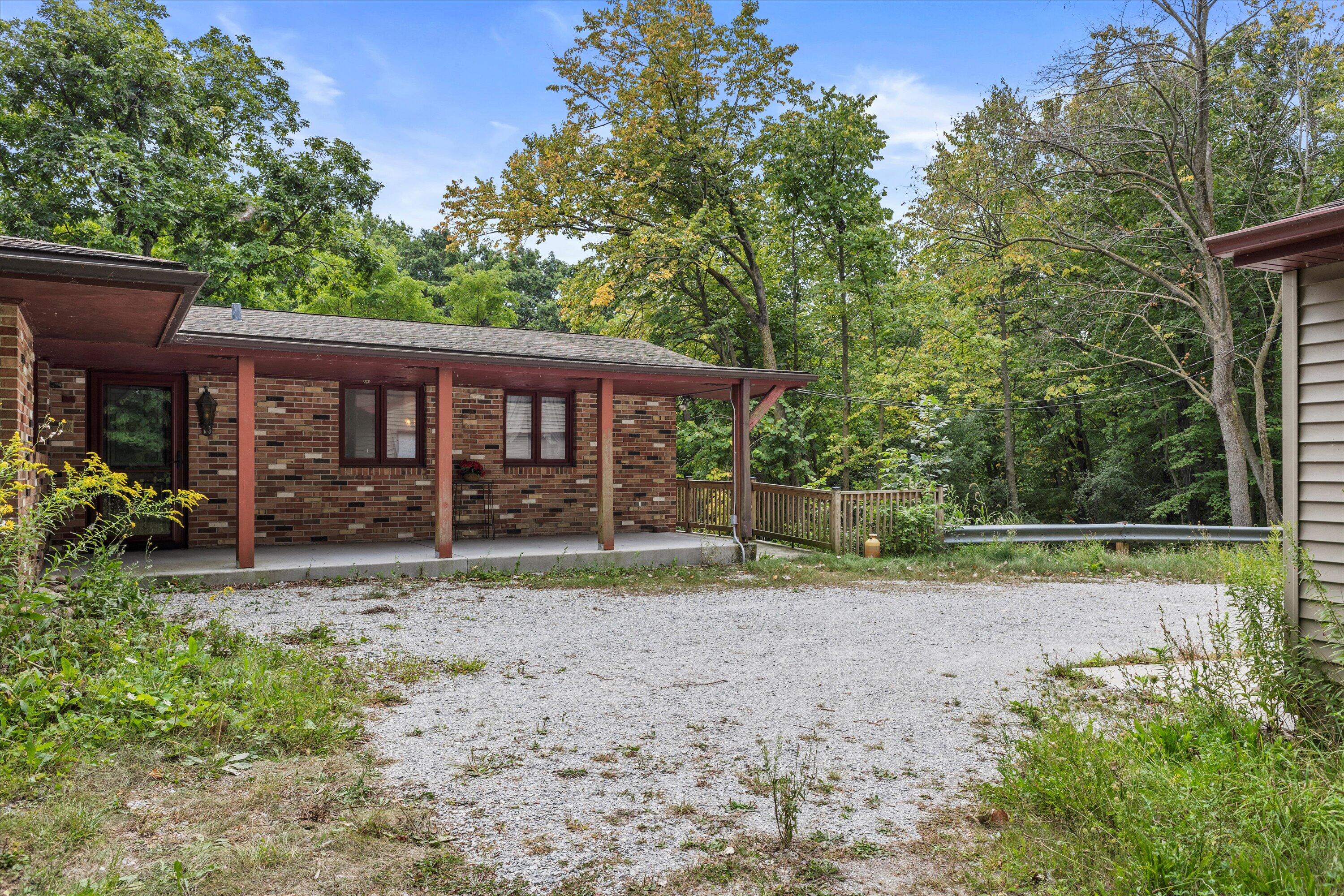 Racine, Wisconsin, 53402, United States, 3 Bedrooms Bedrooms, ,2 BathroomsBathrooms,Residential,Active,1985849