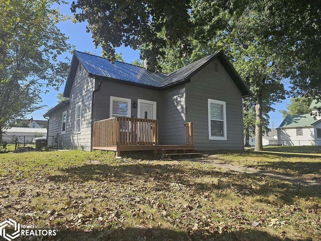 802 WABASH AVE, OTTUMWA, IA 52501, photo 1 of 12