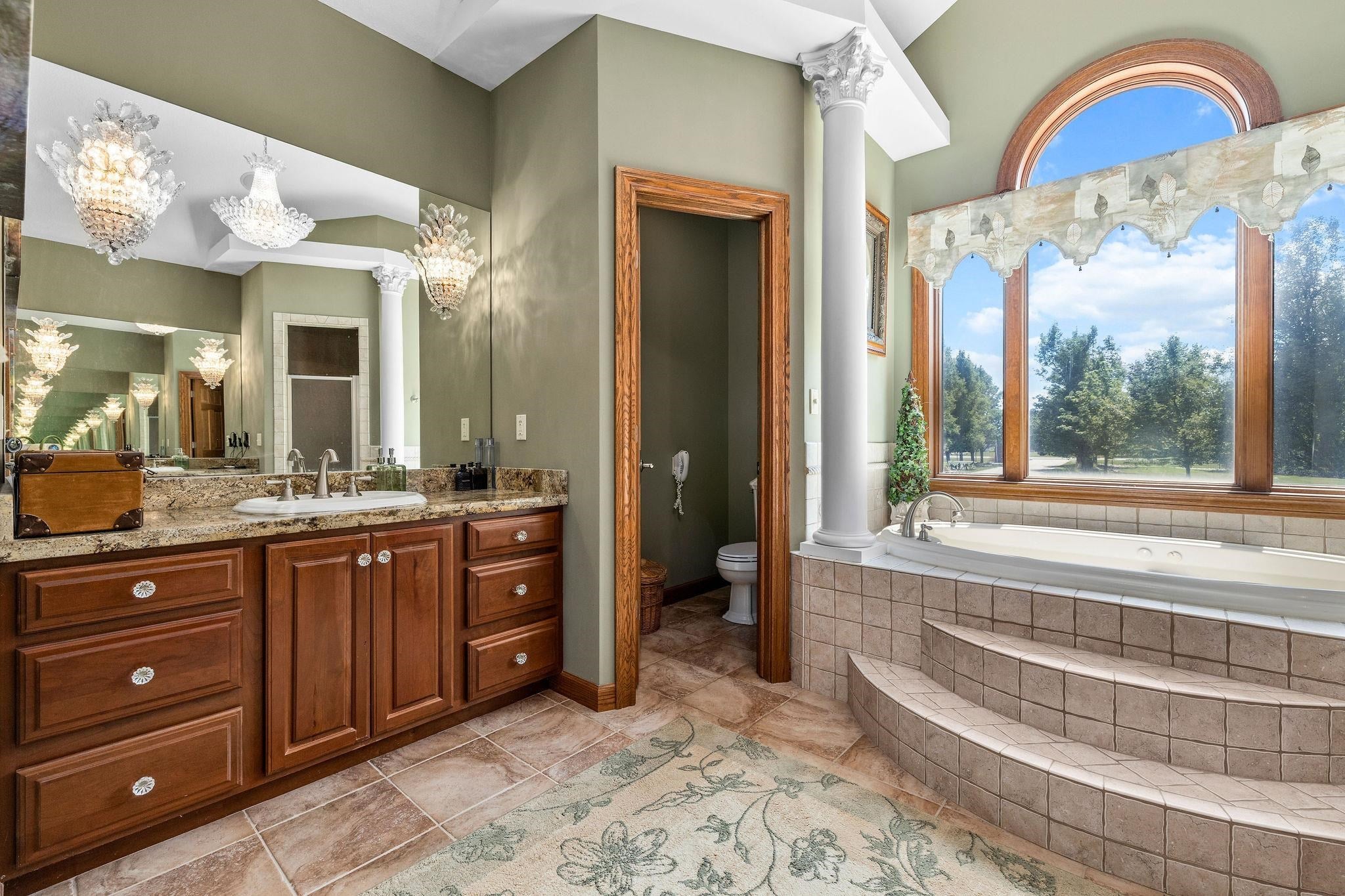 Essexville, Michigan, 48732, United States, 4 Bedrooms Bedrooms, ,6 BathroomsBathrooms,Residential,Active,1922499