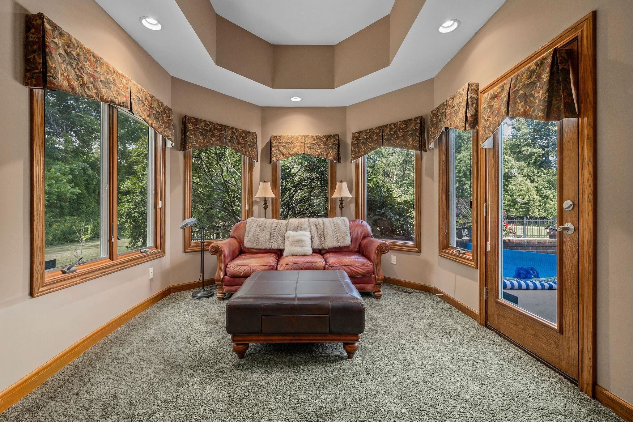 Essexville, Michigan, 48732, United States, 4 Bedrooms Bedrooms, ,6 BathroomsBathrooms,Residential,Active,1922499