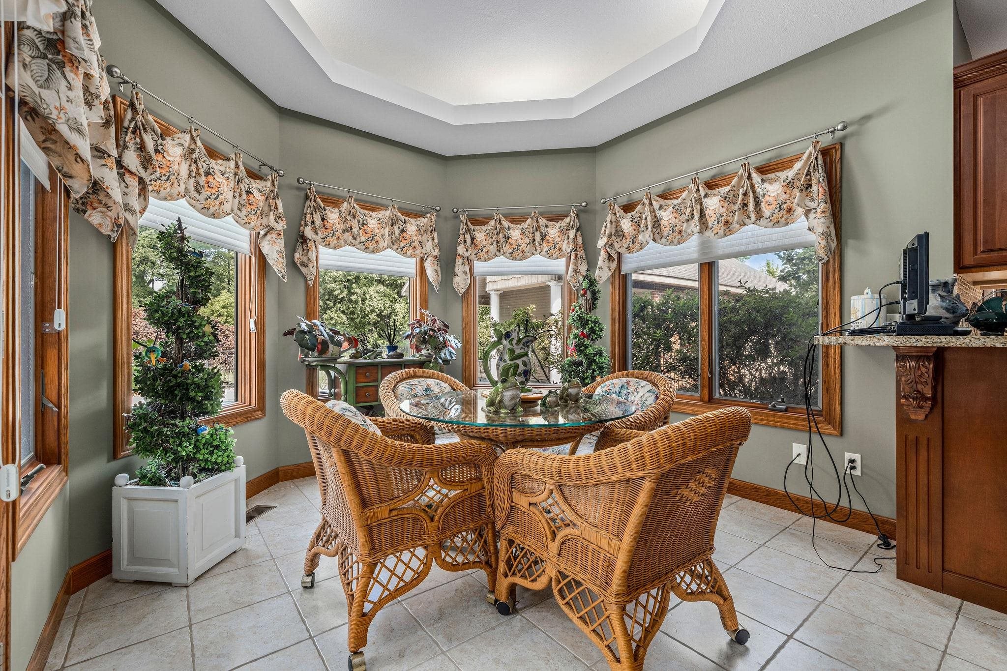 Essexville, Michigan, 48732, United States, 4 Bedrooms Bedrooms, ,6 BathroomsBathrooms,Residential,Active,1922499