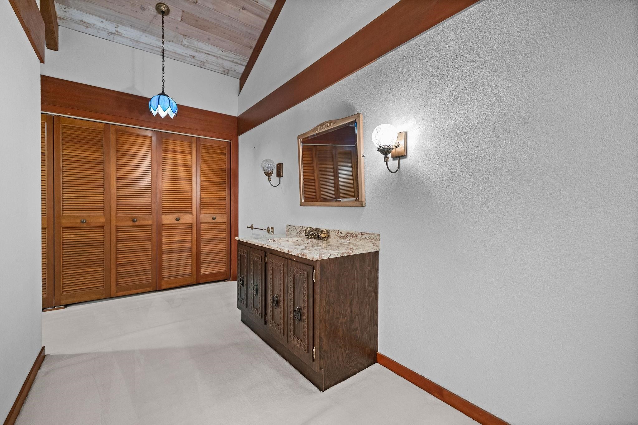 Freeland, Michigan, 48623, United States, 4 Bedrooms Bedrooms, ,5 BathroomsBathrooms,Residential,Active,1941330