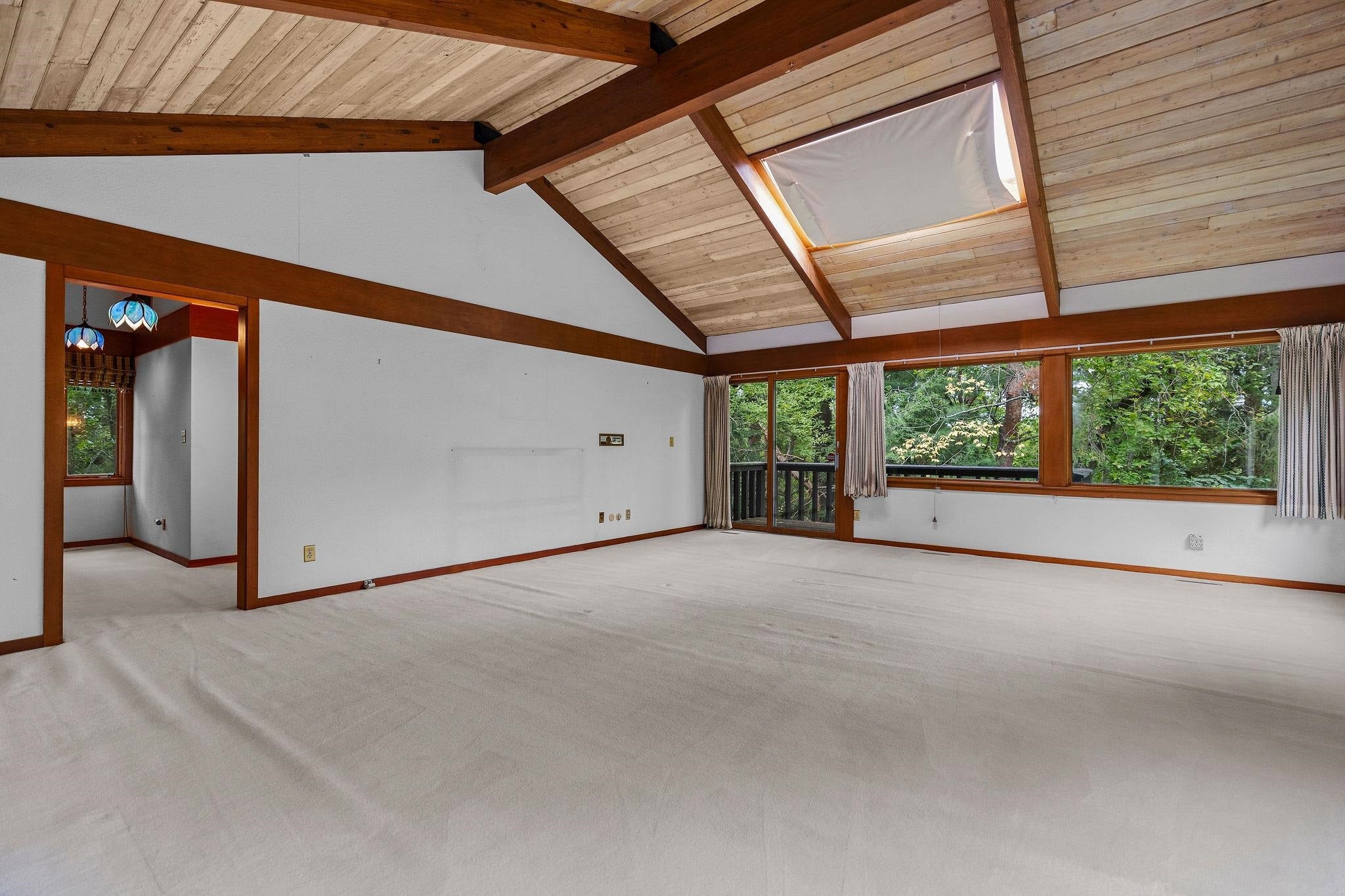 Freeland, Michigan, 48623, United States, 4 Bedrooms Bedrooms, ,5 BathroomsBathrooms,Residential,Active,1941330
