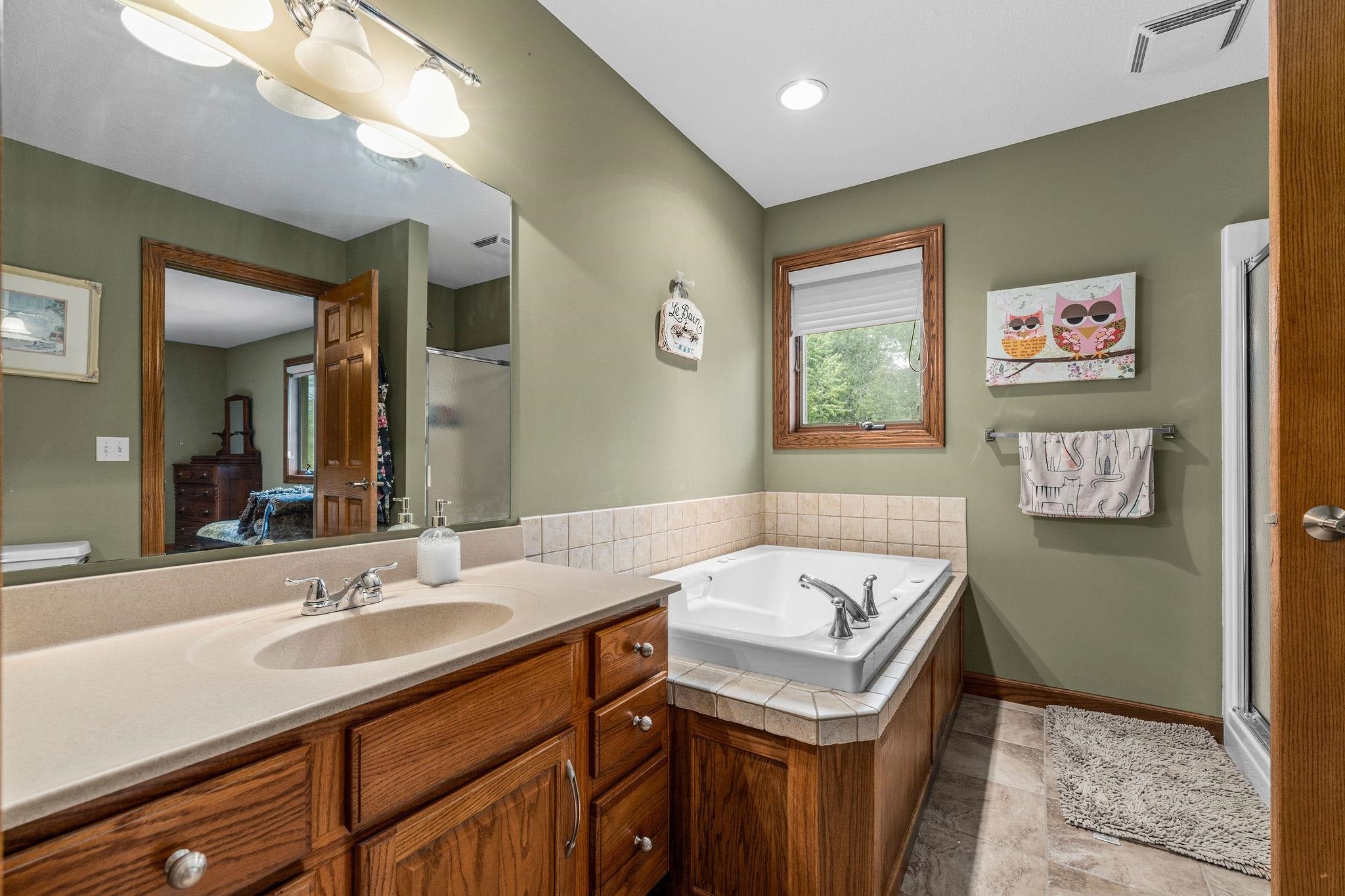 Essexville, Michigan, 48732, United States, 4 Bedrooms Bedrooms, ,6 BathroomsBathrooms,Residential,Active,1922499