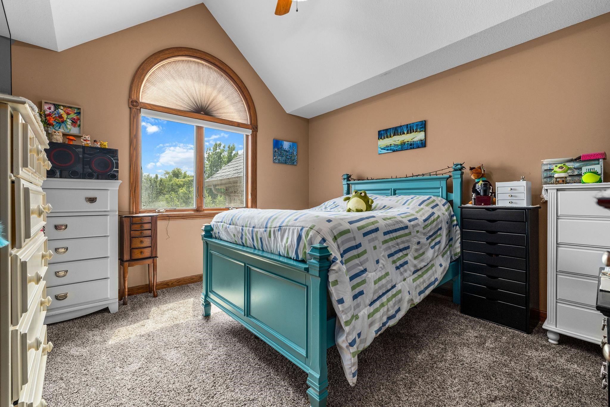 Essexville, Michigan, 48732, United States, 4 Bedrooms Bedrooms, ,6 BathroomsBathrooms,Residential,Active,1922499